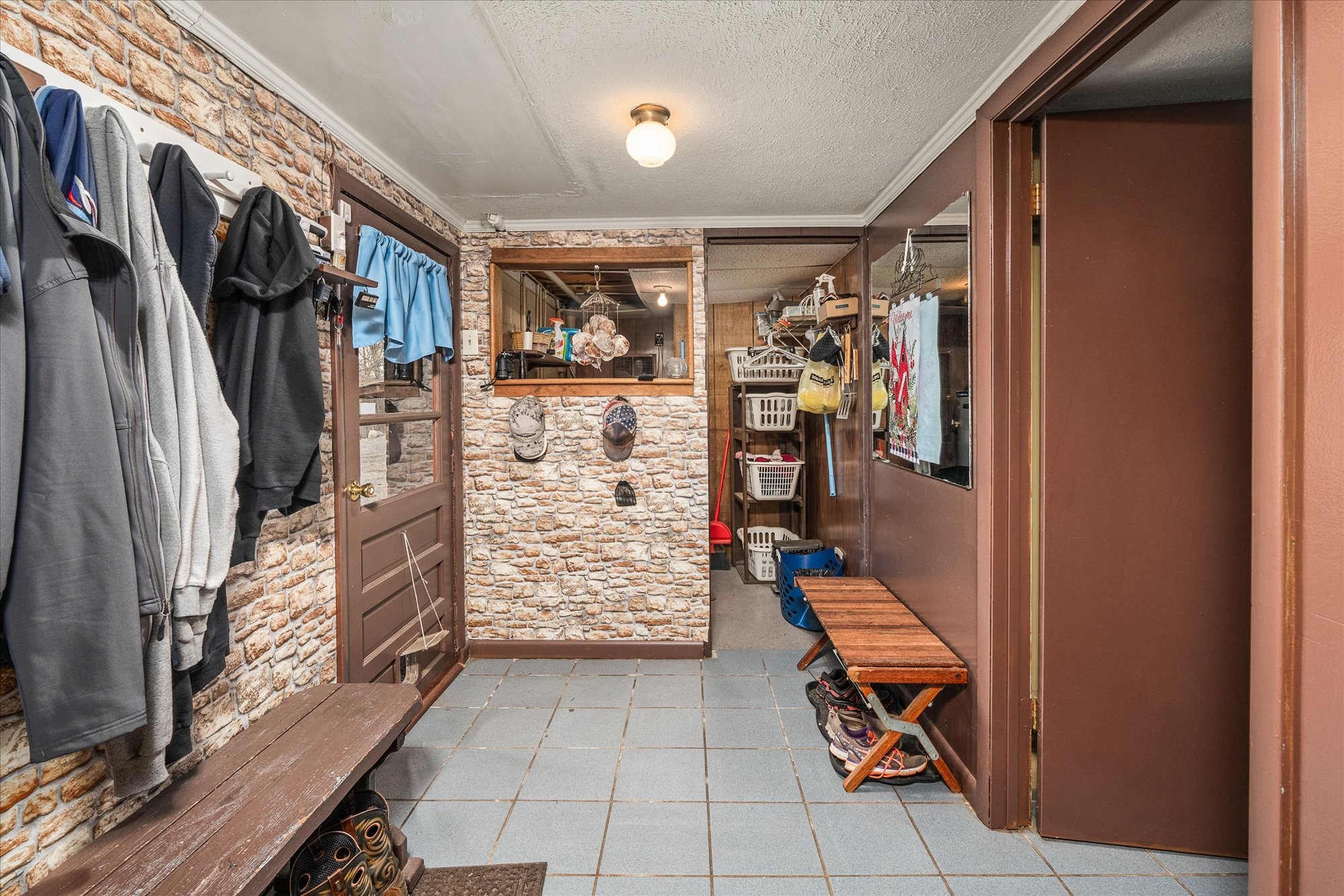 818 Fox Ridge Rd Property Photo 14