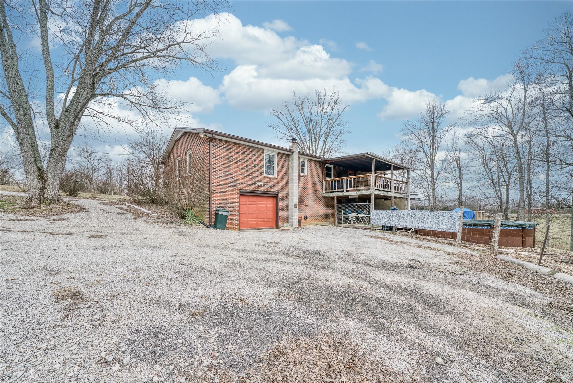 818 Fox Ridge Rd Property Photo 20