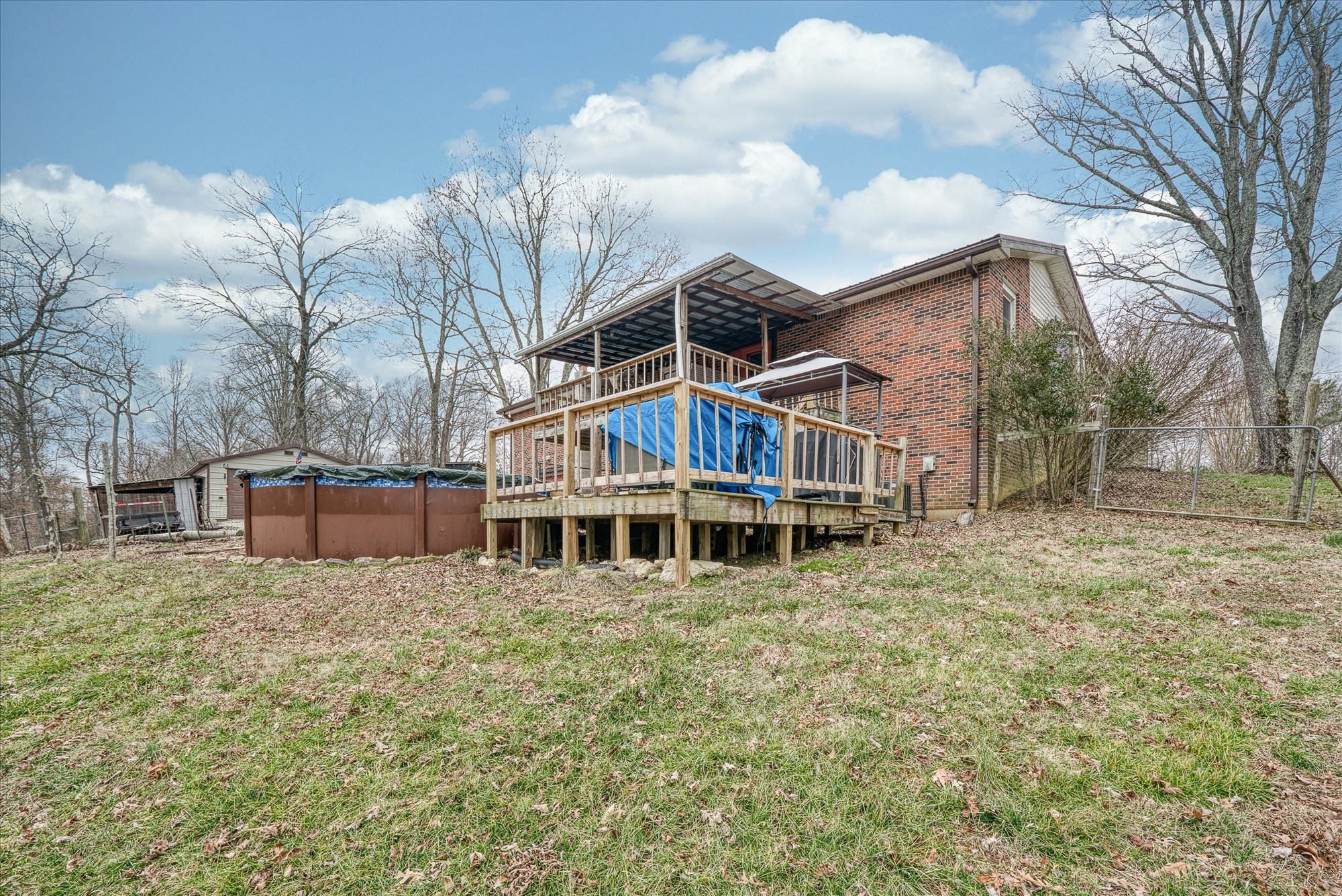 818 Fox Ridge Rd Property Photo 21