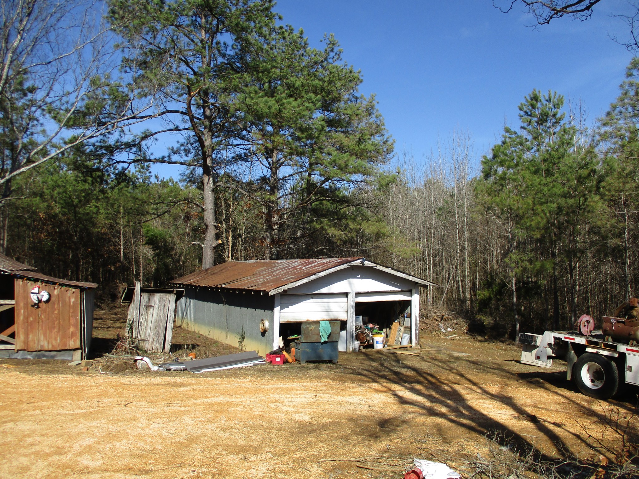 35225 Highway 104 Property Photo 3