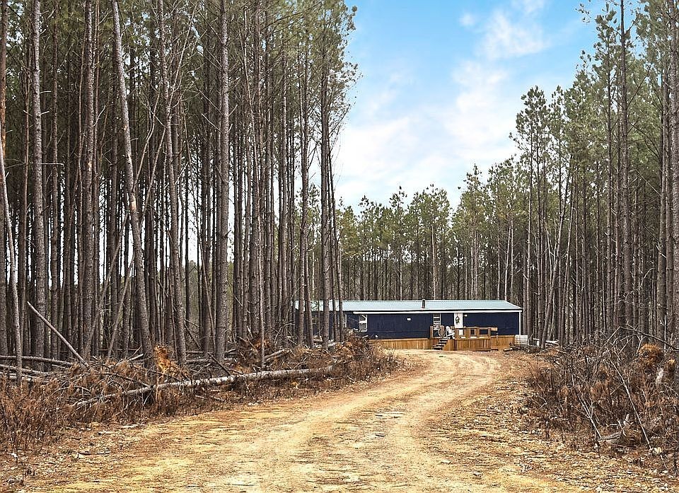 1661 Sassafras Stand Ridge Rd Property Photo 1