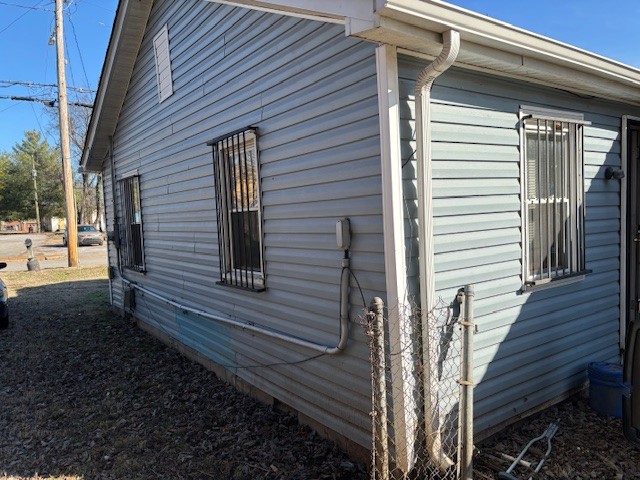 1737 23rd Ave, N Property Photo 8