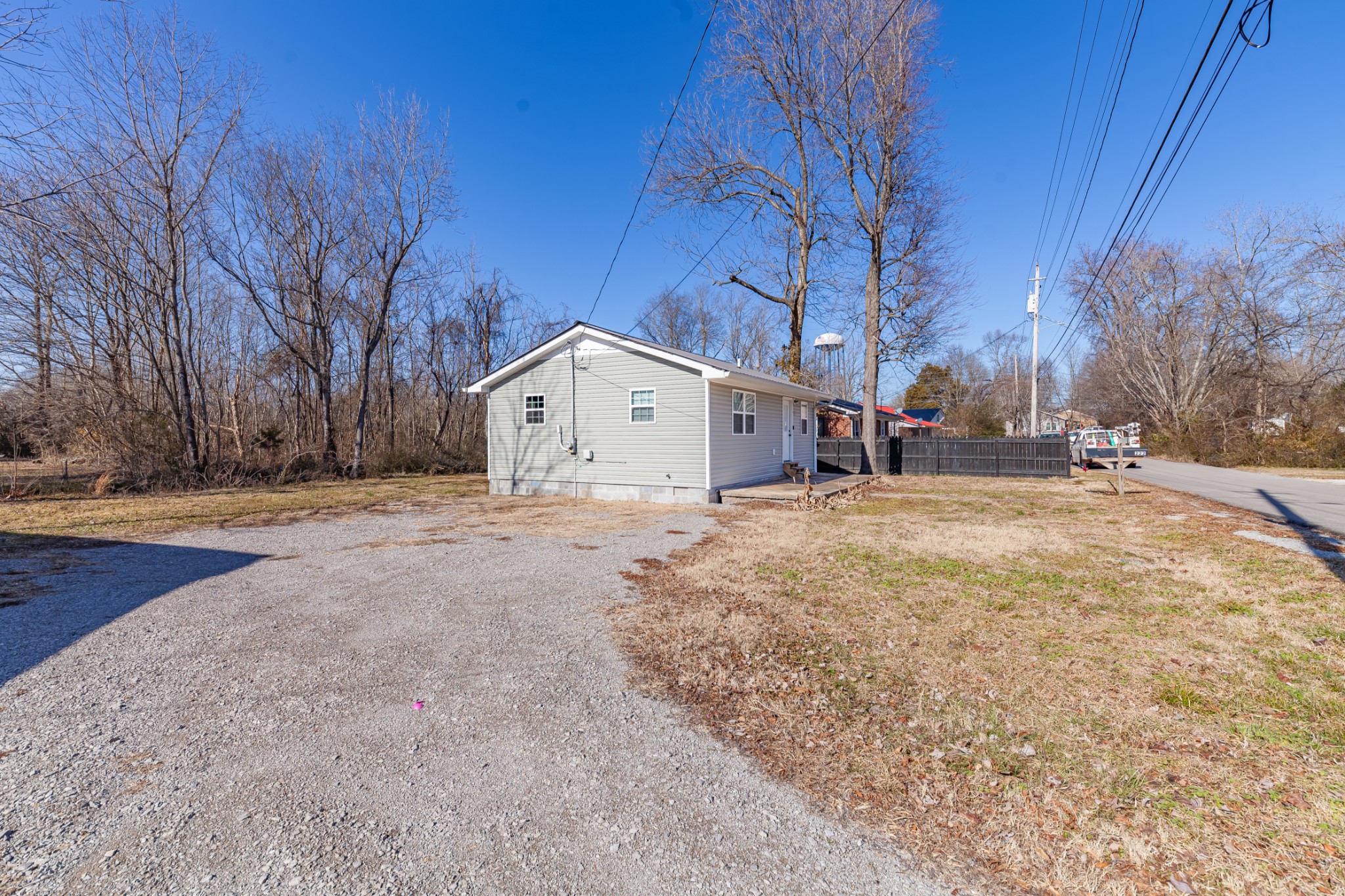 222 N Pine St Property Photo 2