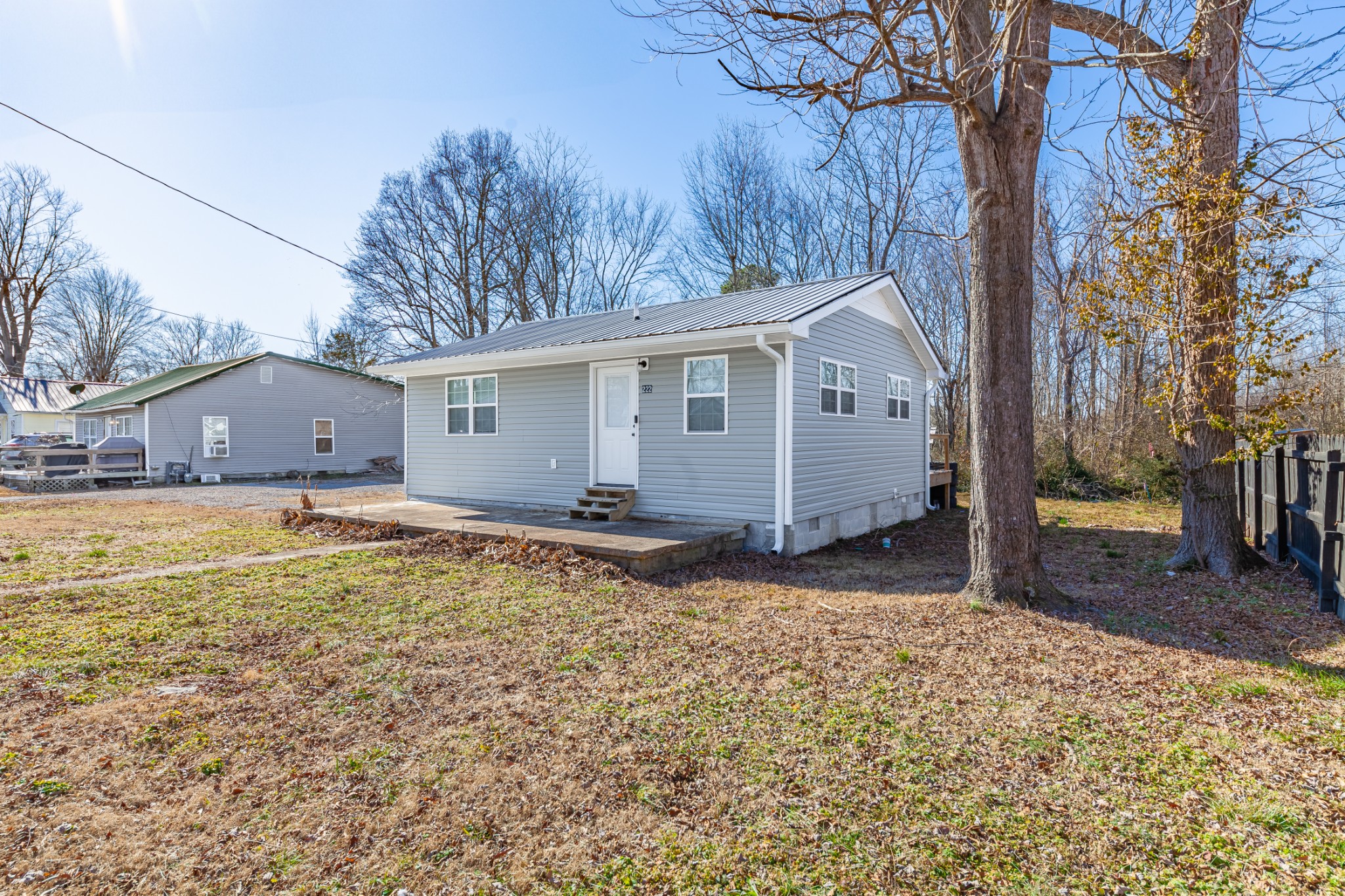 222 N Pine St Property Photo 5