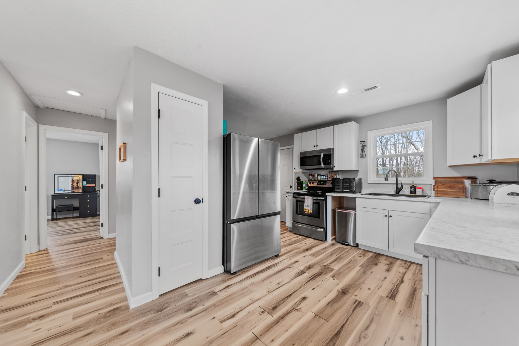 222 N Pine St Property Photo 14