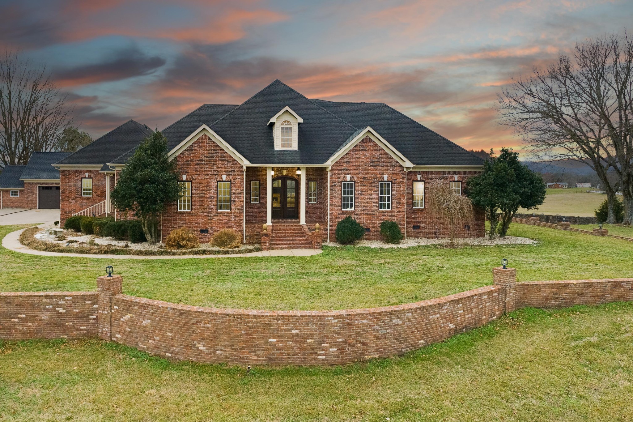 600 Knob Creek Rd Property Photo 2