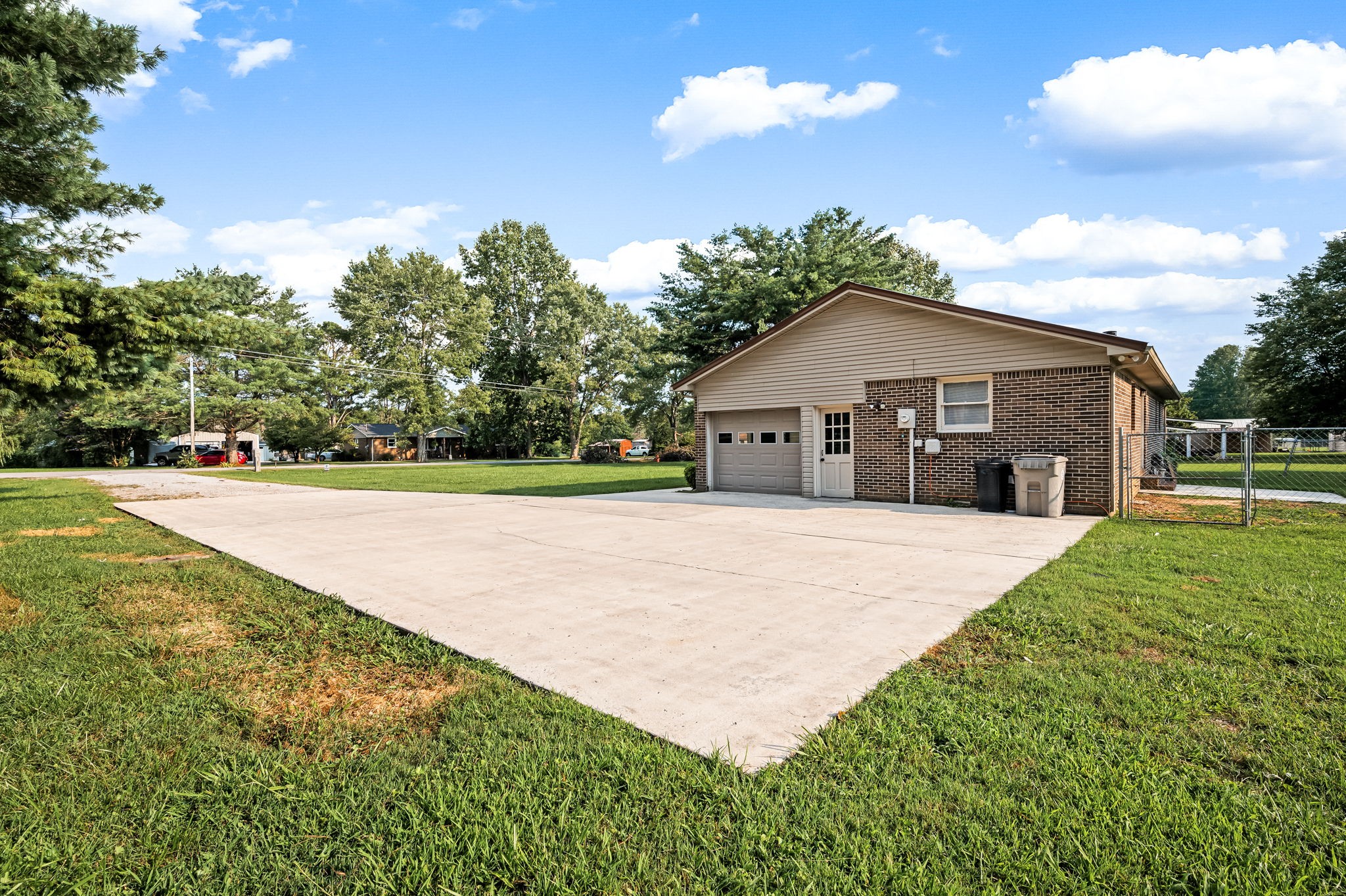 294 Tanglewood Trl Property Photo 32