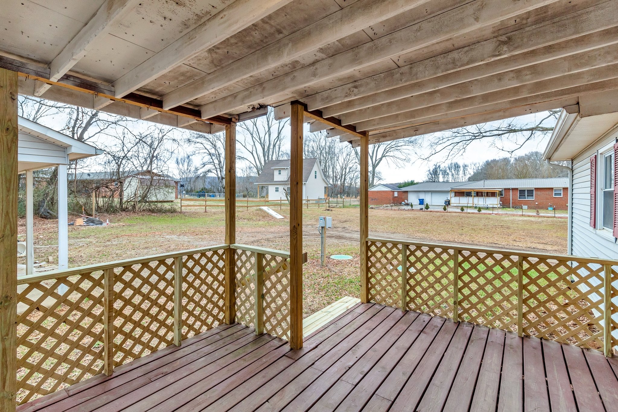 113 Oakwood Dr Property Photo 28