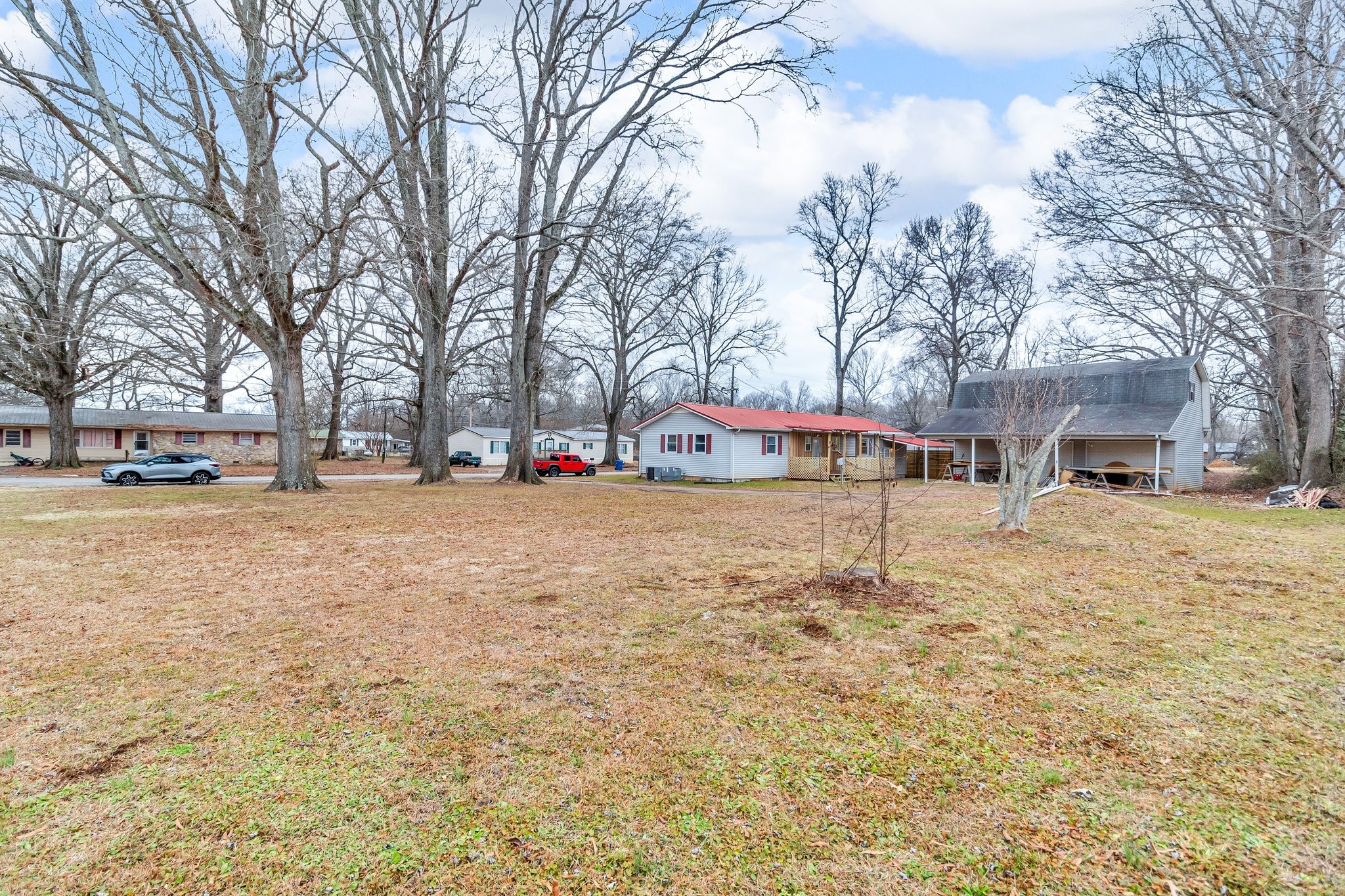 113 Oakwood Dr Property Photo 34