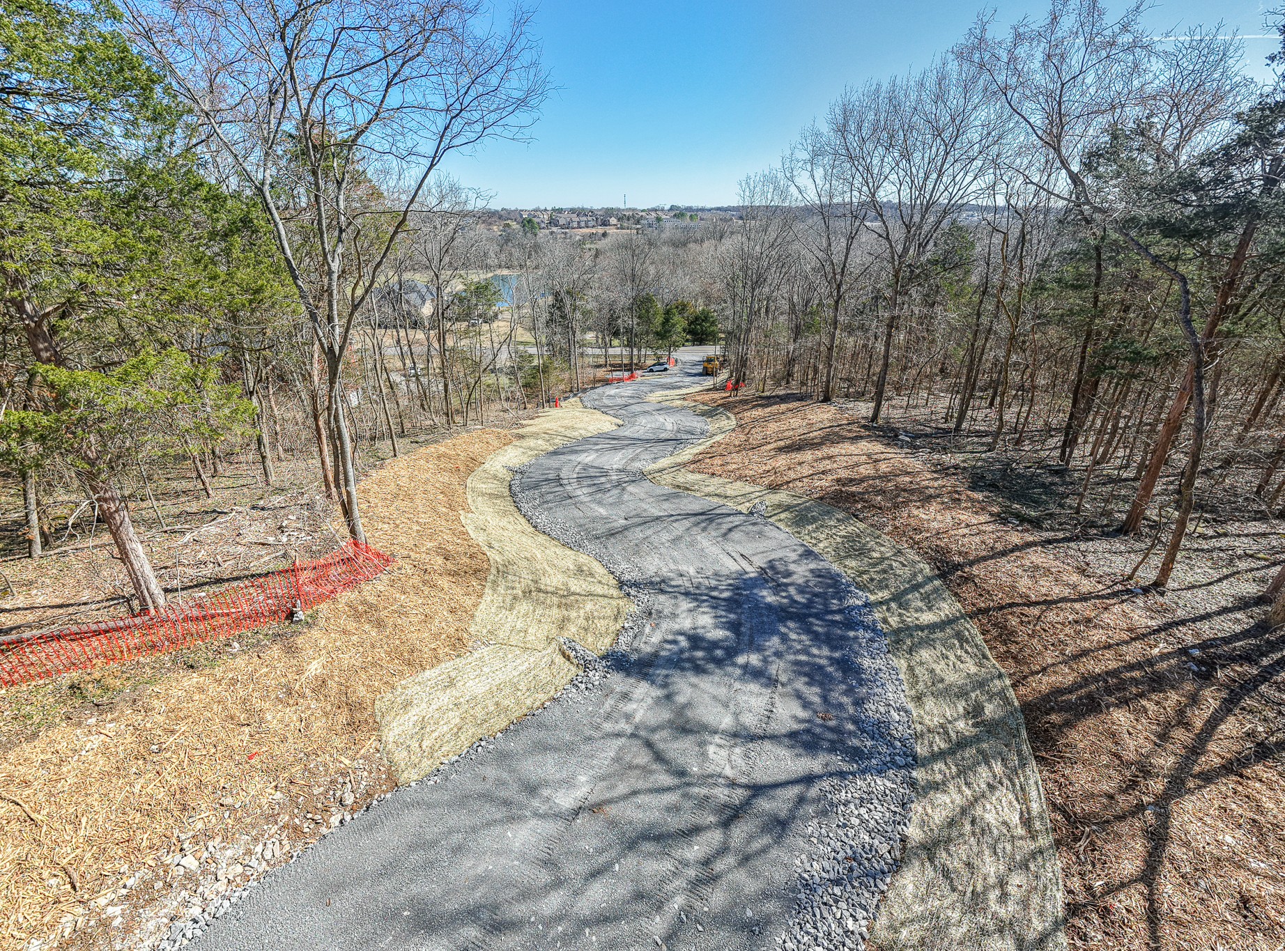 915 Bluff Rd Property Photo 4