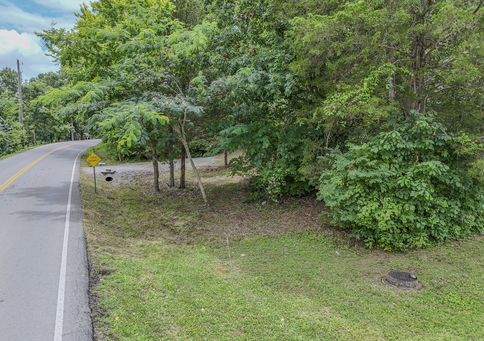 915 Bluff Rd Property Photo 31