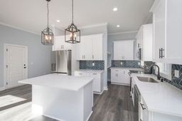 Apollo Middle Real Estate Listings Main Image