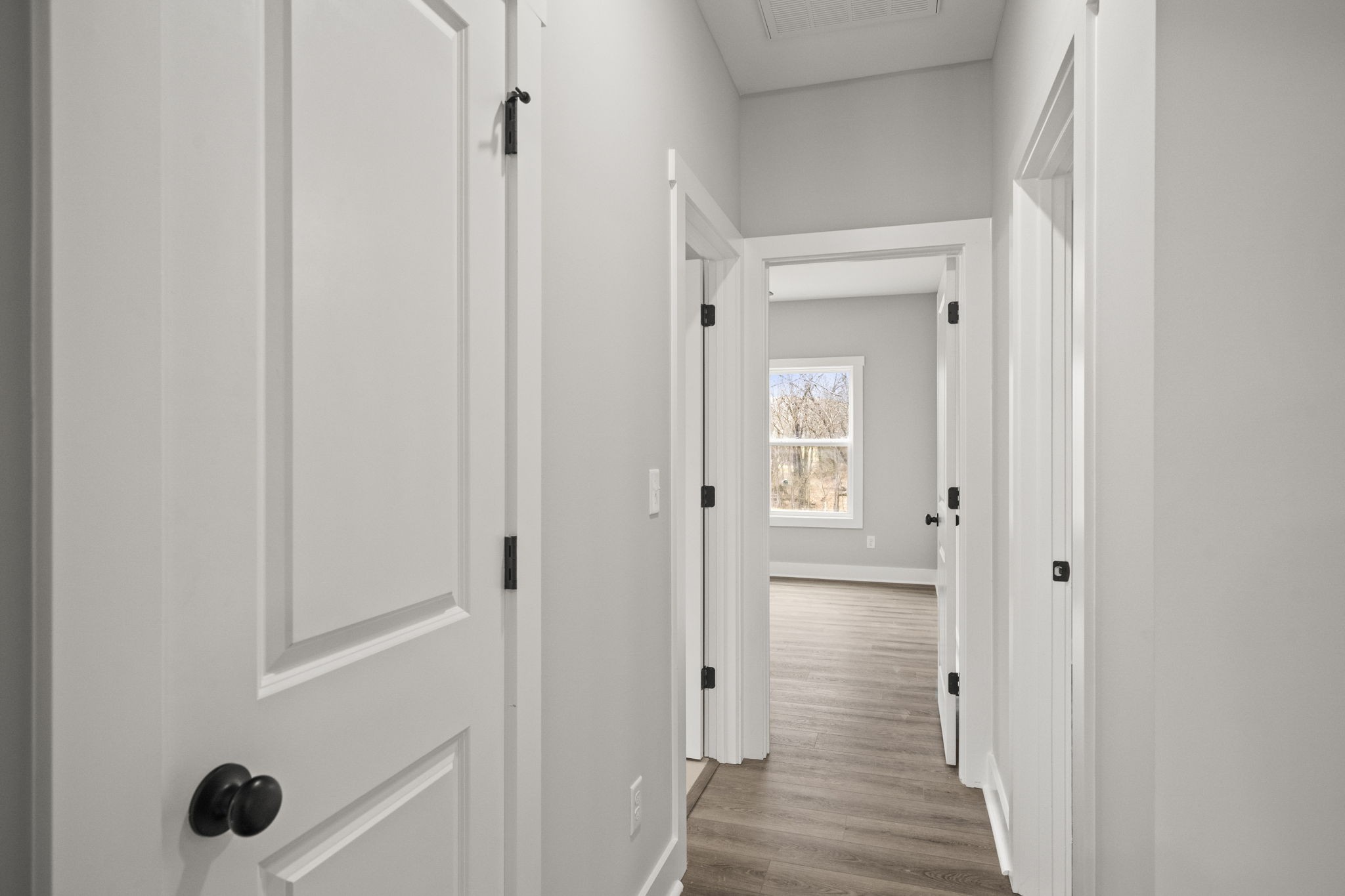 1068 Angus Way Property Photo 13