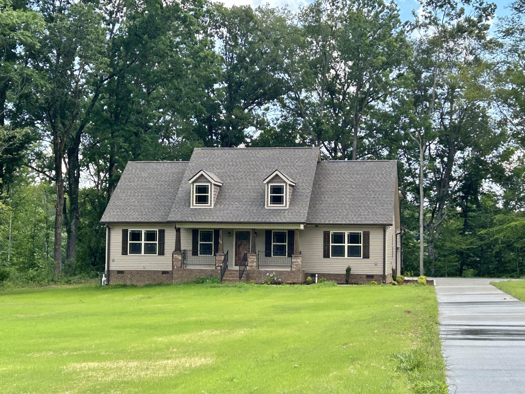 112 Beechwood Drive Property Photo 2