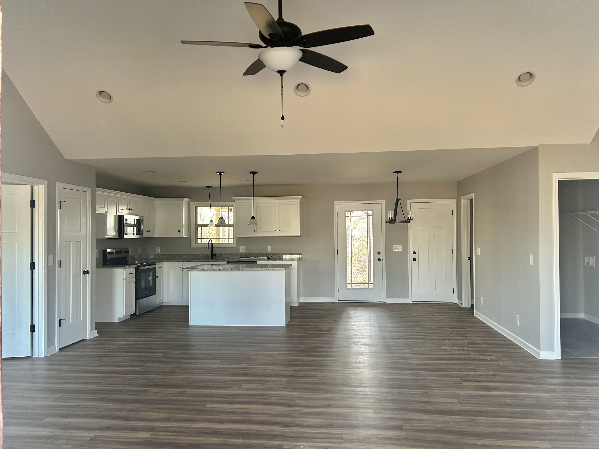 112 Beechwood Drive Property Photo 4