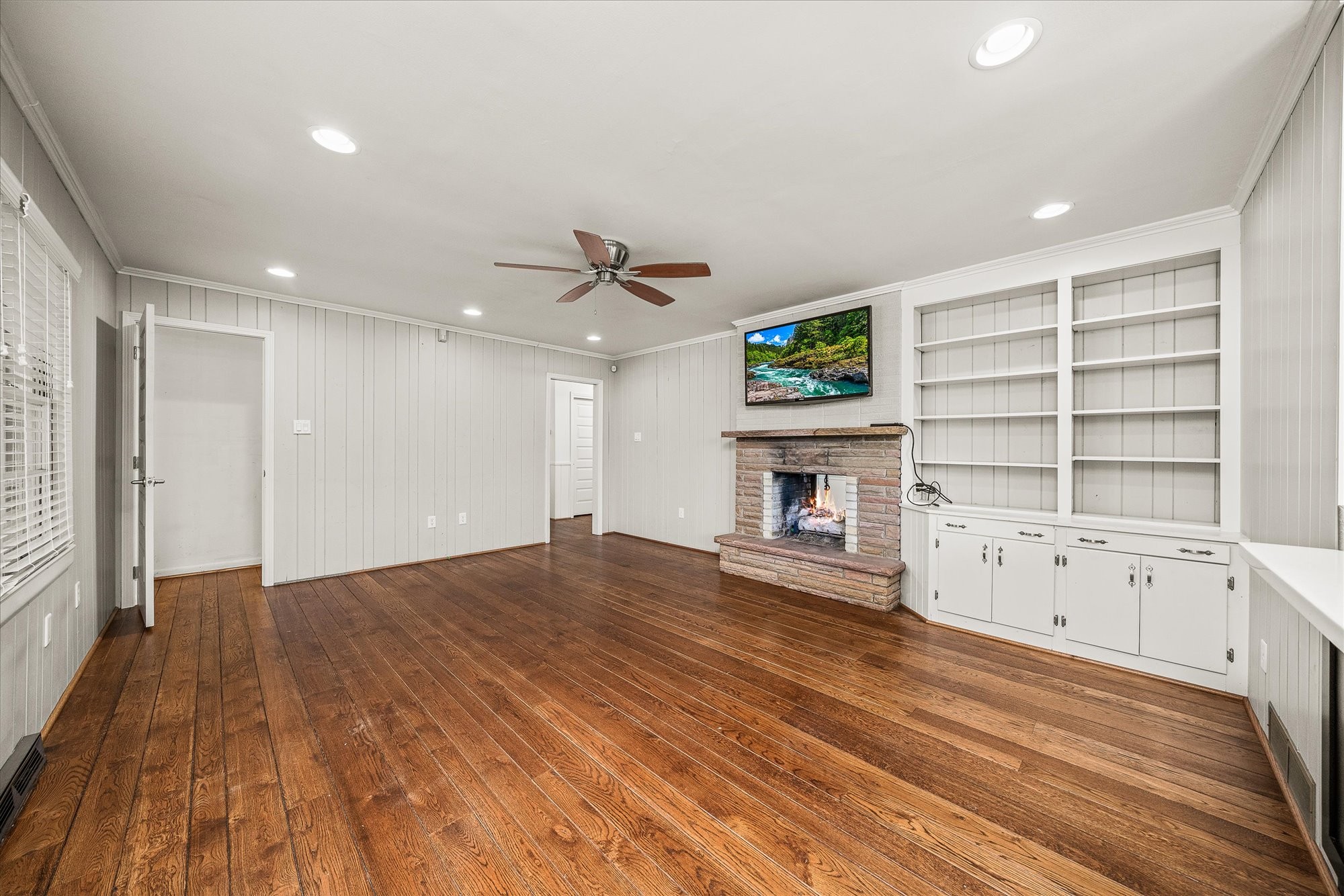 515 East 4th Street Property Photo 13