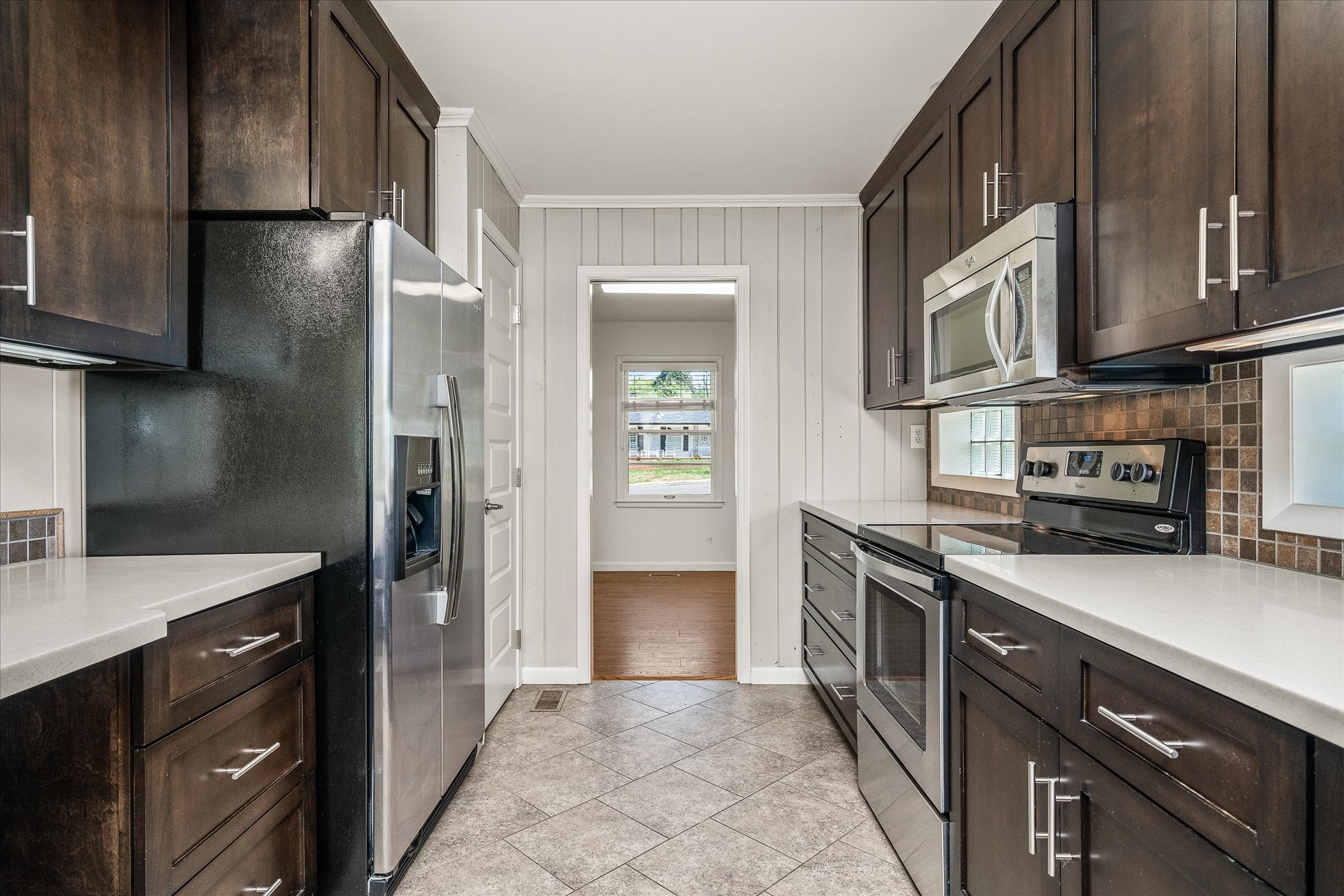 515 East 4th Street Property Photo 16