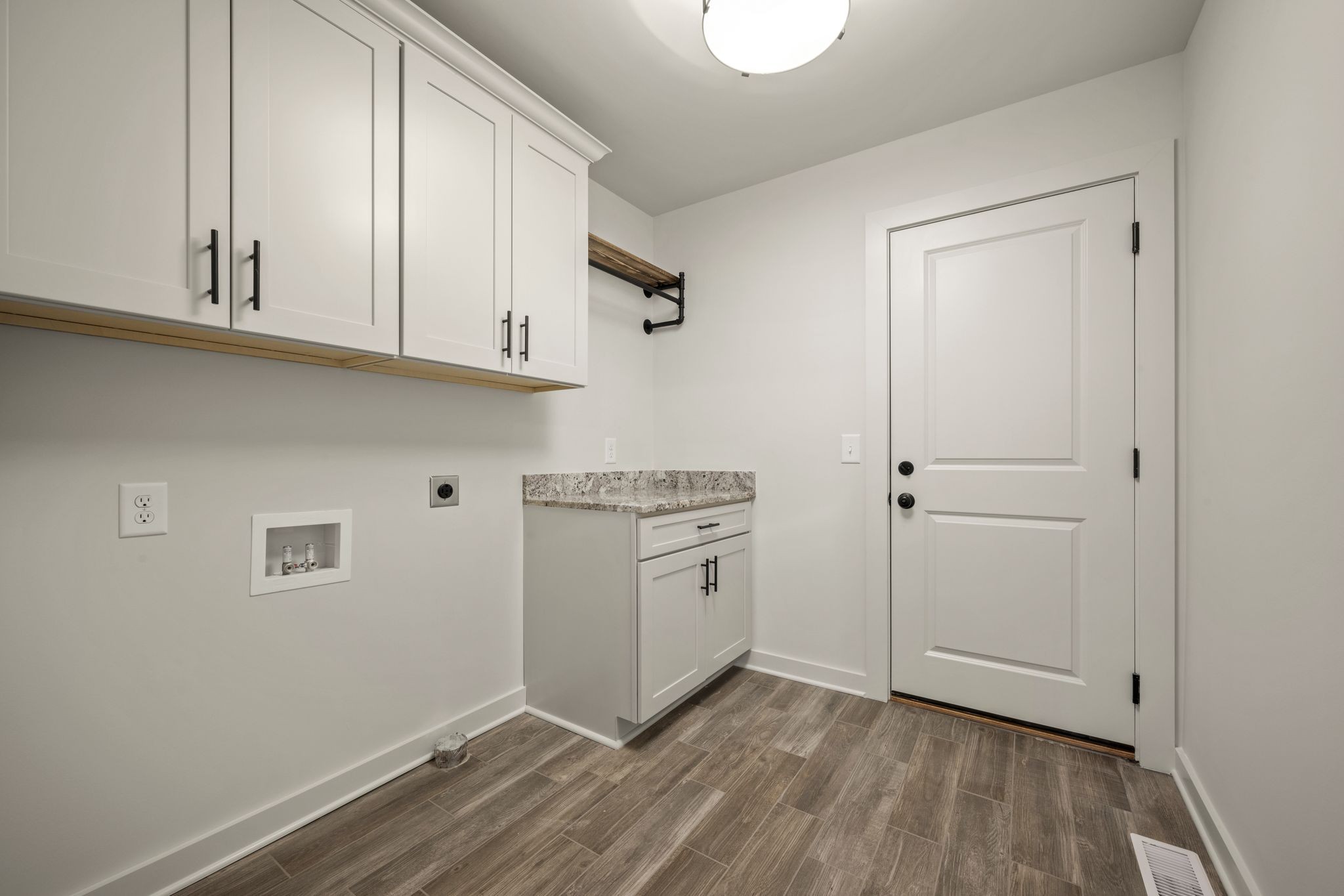 11033 Moss Branch Rd, Nw Property Photo 8