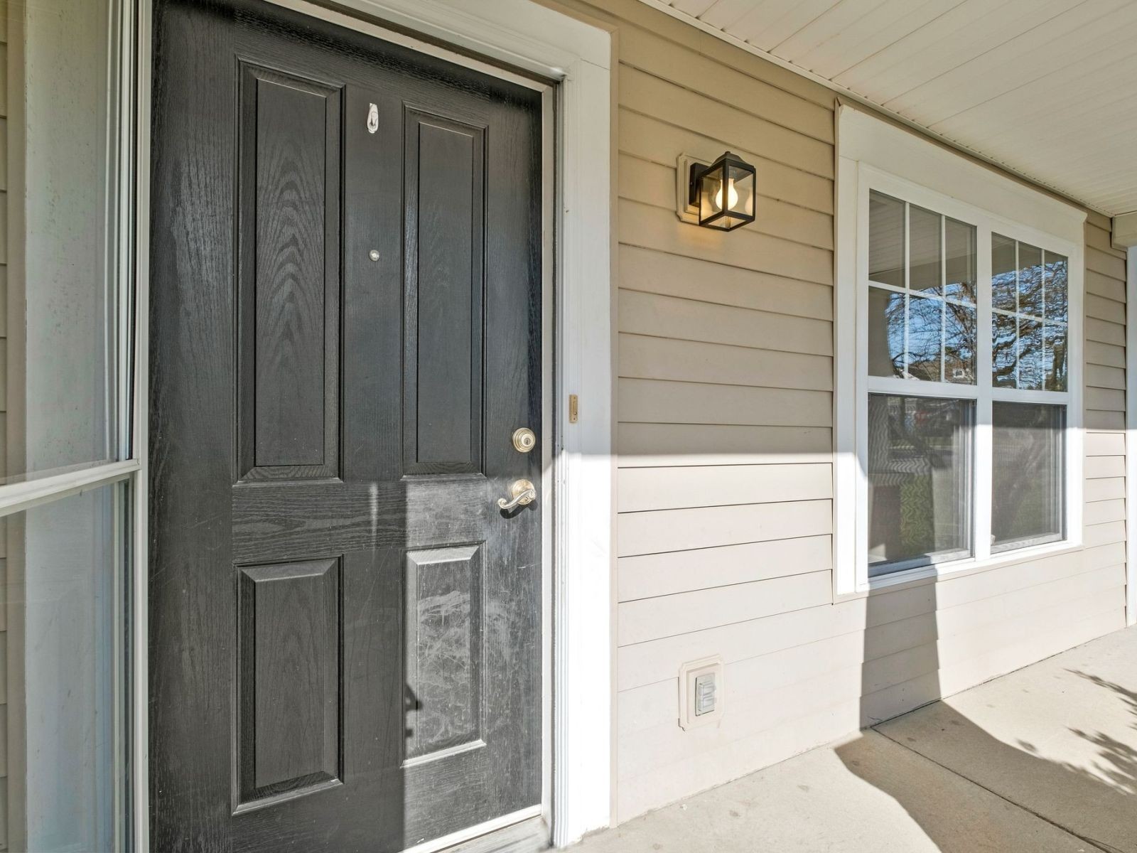 5490 Escalade Dr Property Photo 4