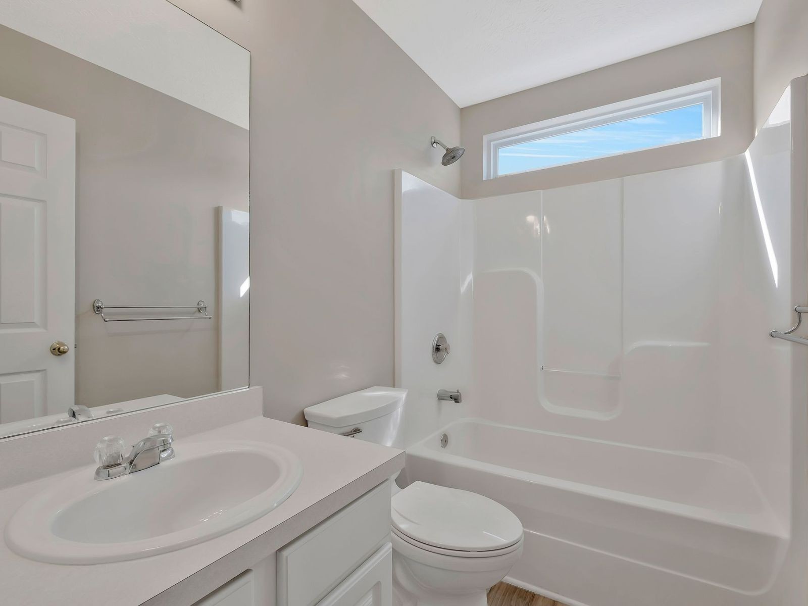 5490 Escalade Dr Property Photo 25