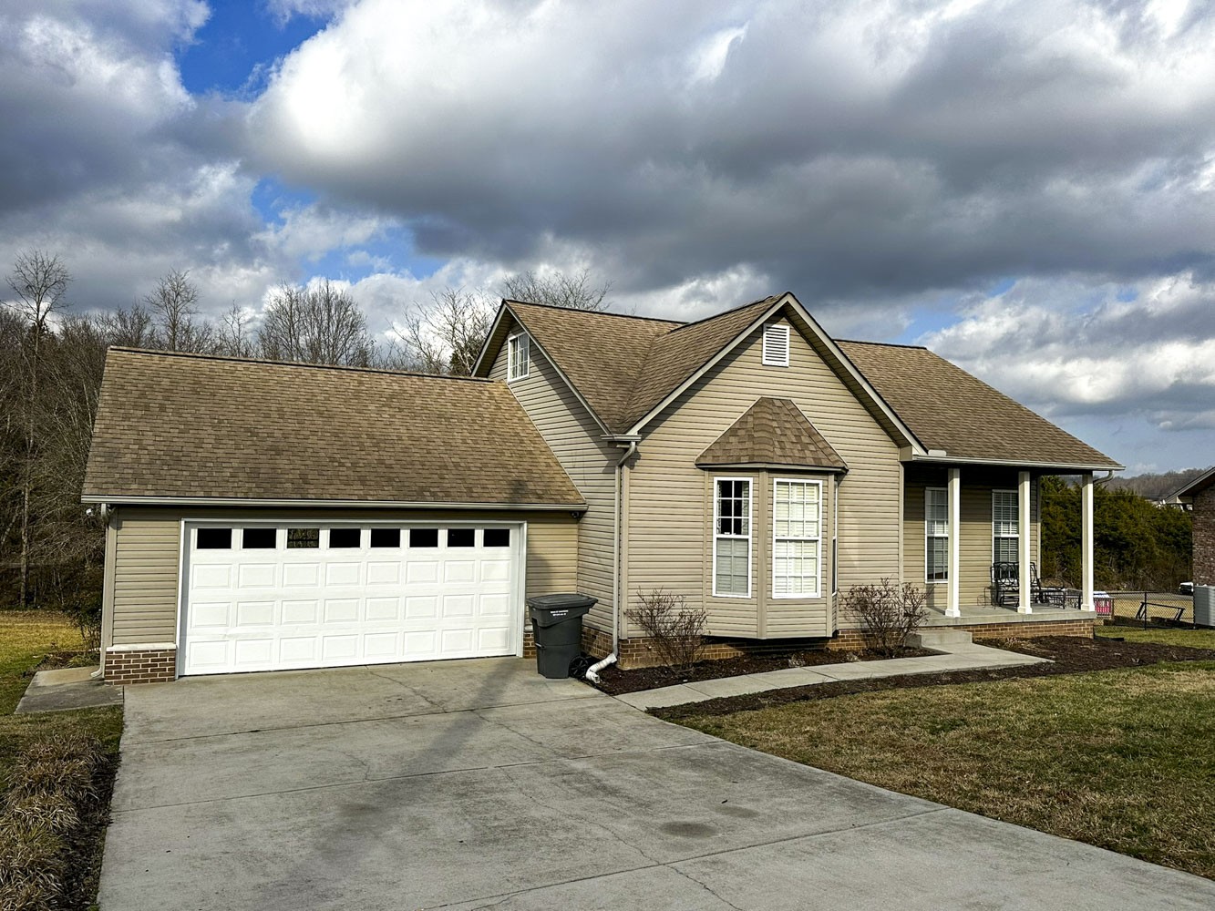 809 Thomas Farms Rd Property Photo