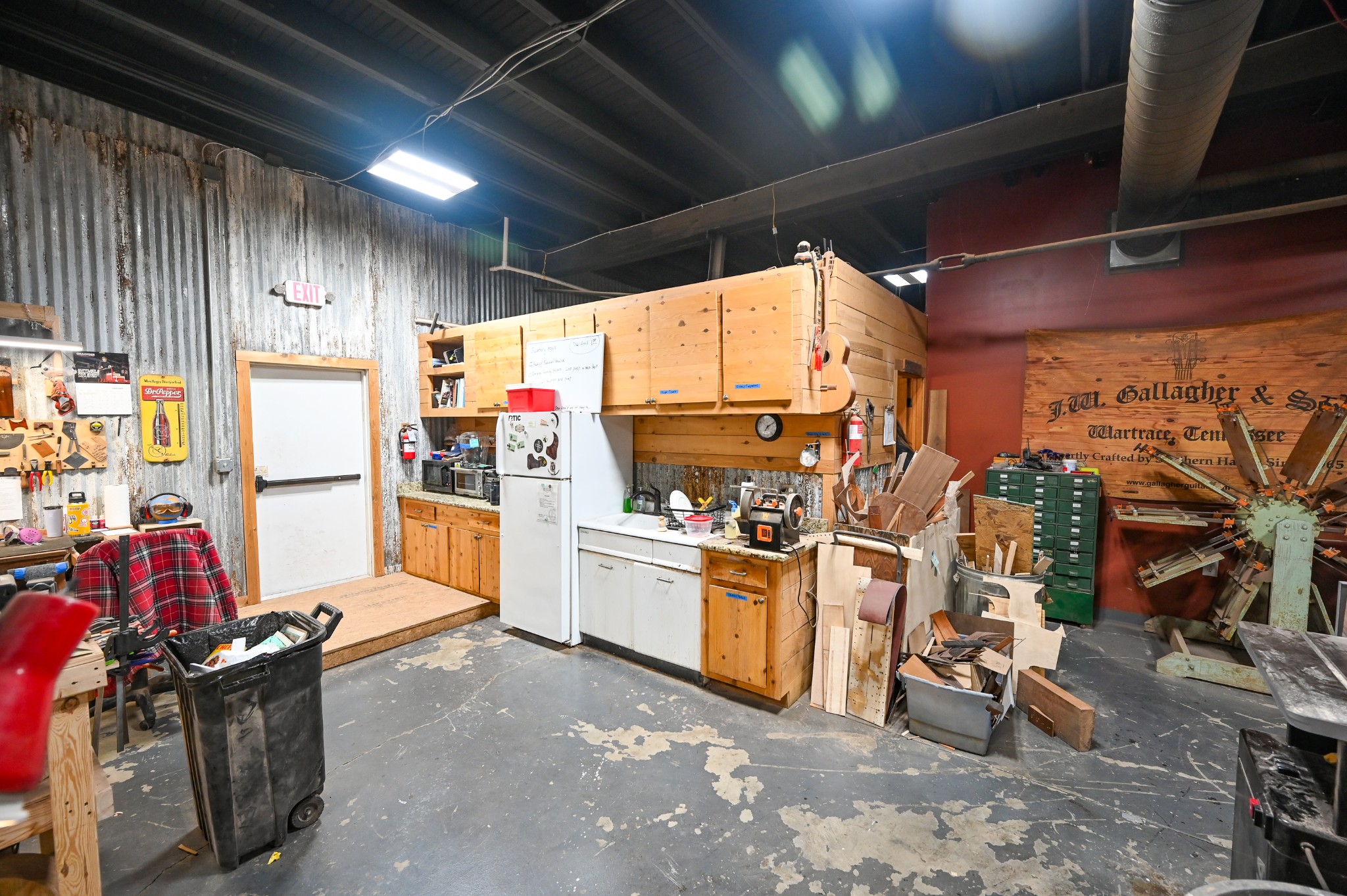 118 Walnut Street, N Property Photo 14