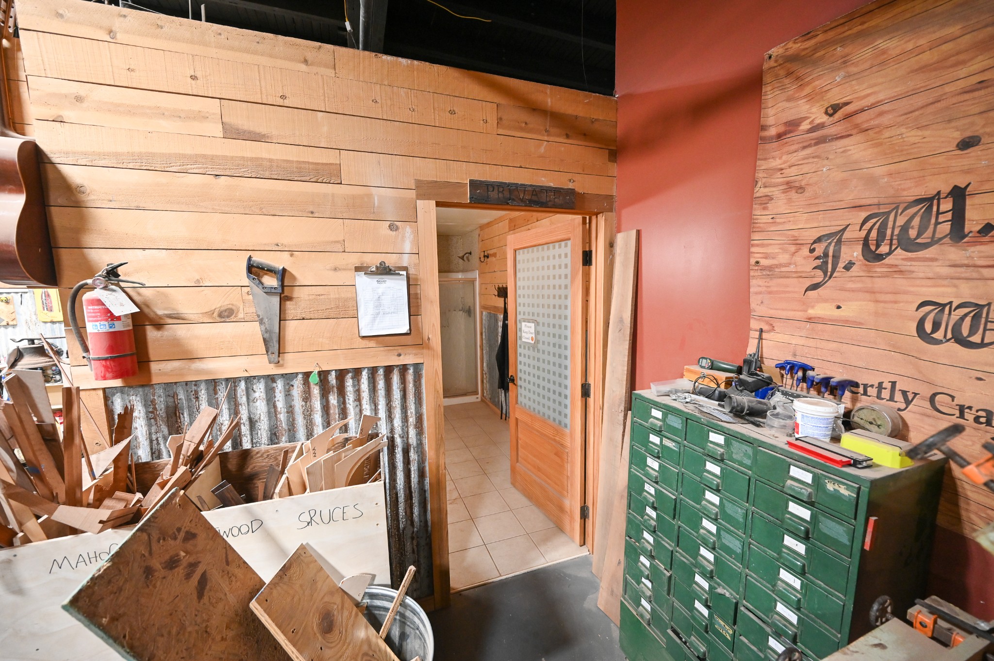 118 Walnut Street, N Property Photo 15