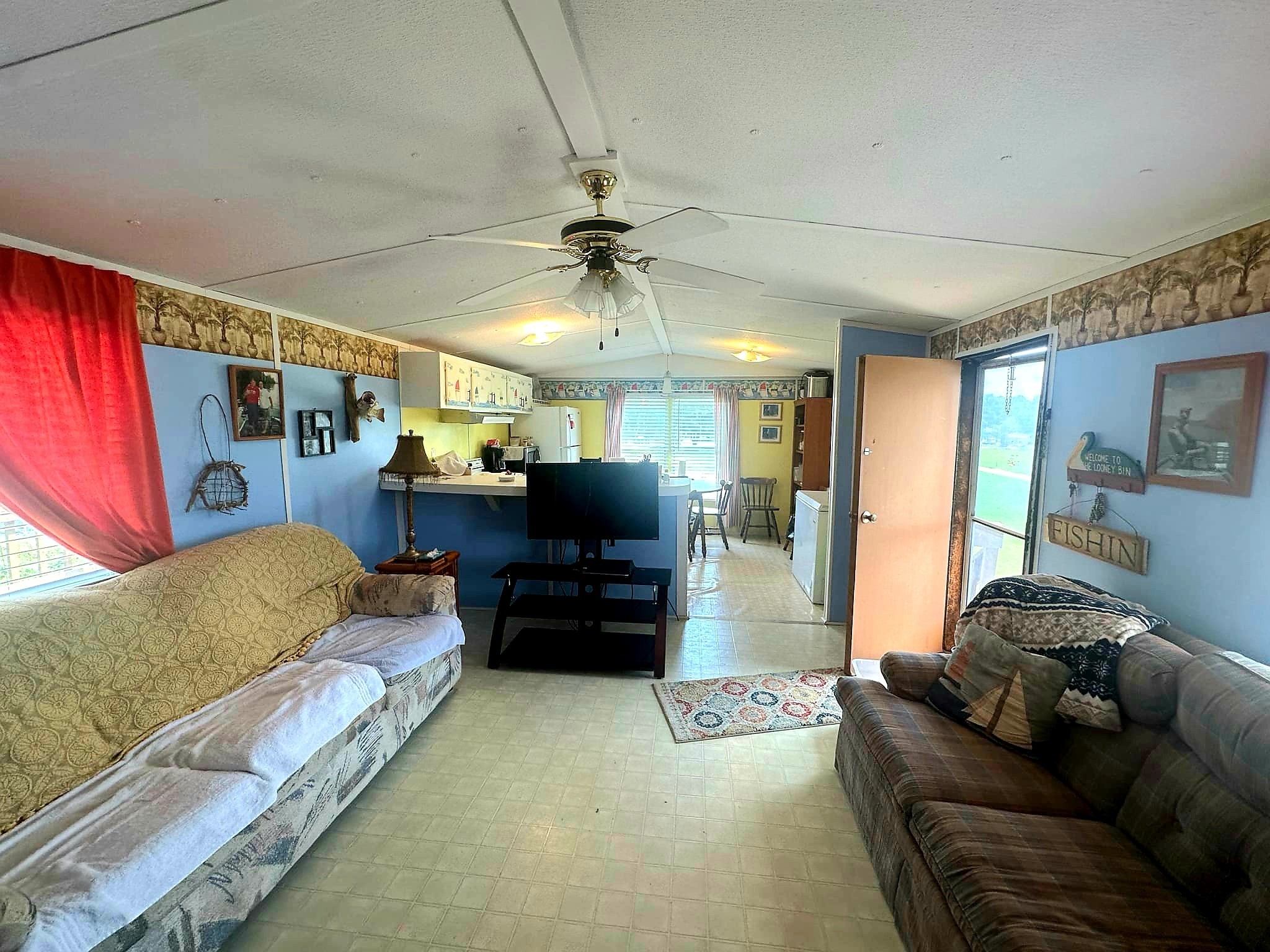 100 Dry Drive Property Photo 7