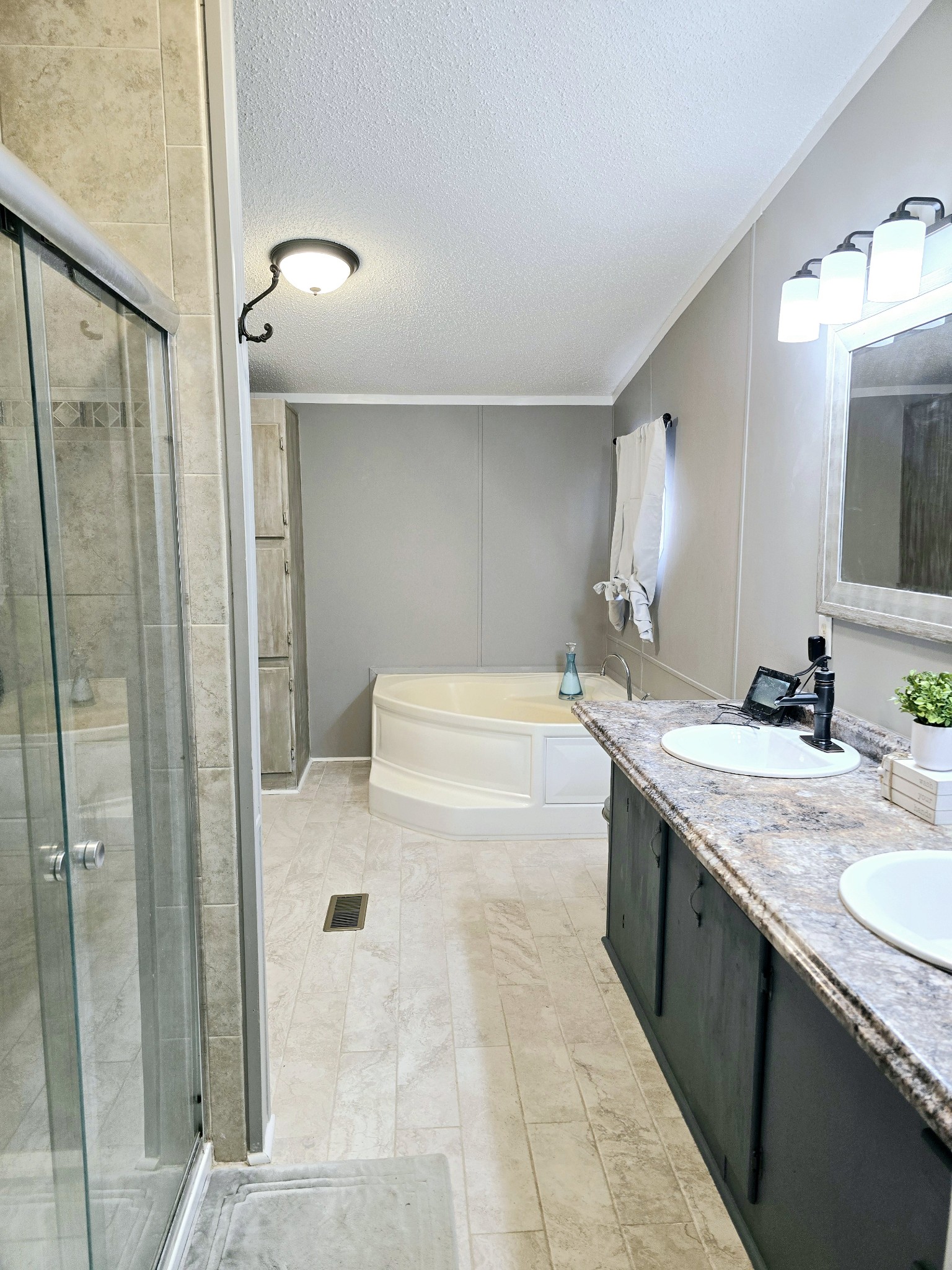 5242 Lunns Store Rd Property Photo 31