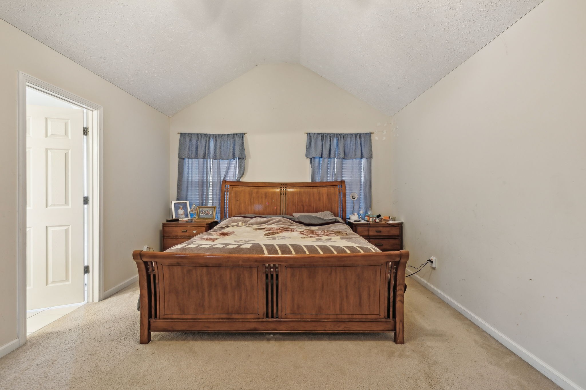 416 Birchclay Pt, S Property Photo 8