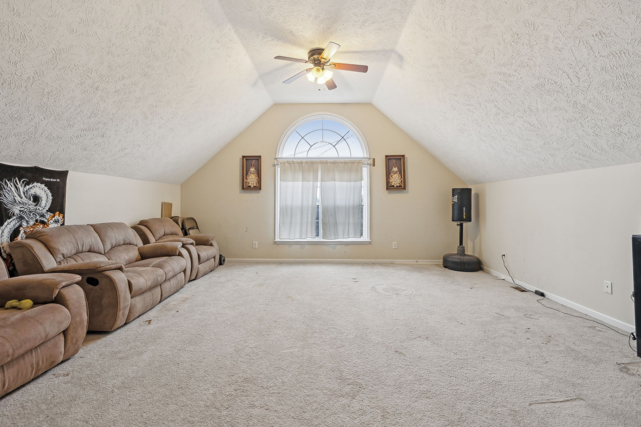 416 Birchclay Pt, S Property Photo 11
