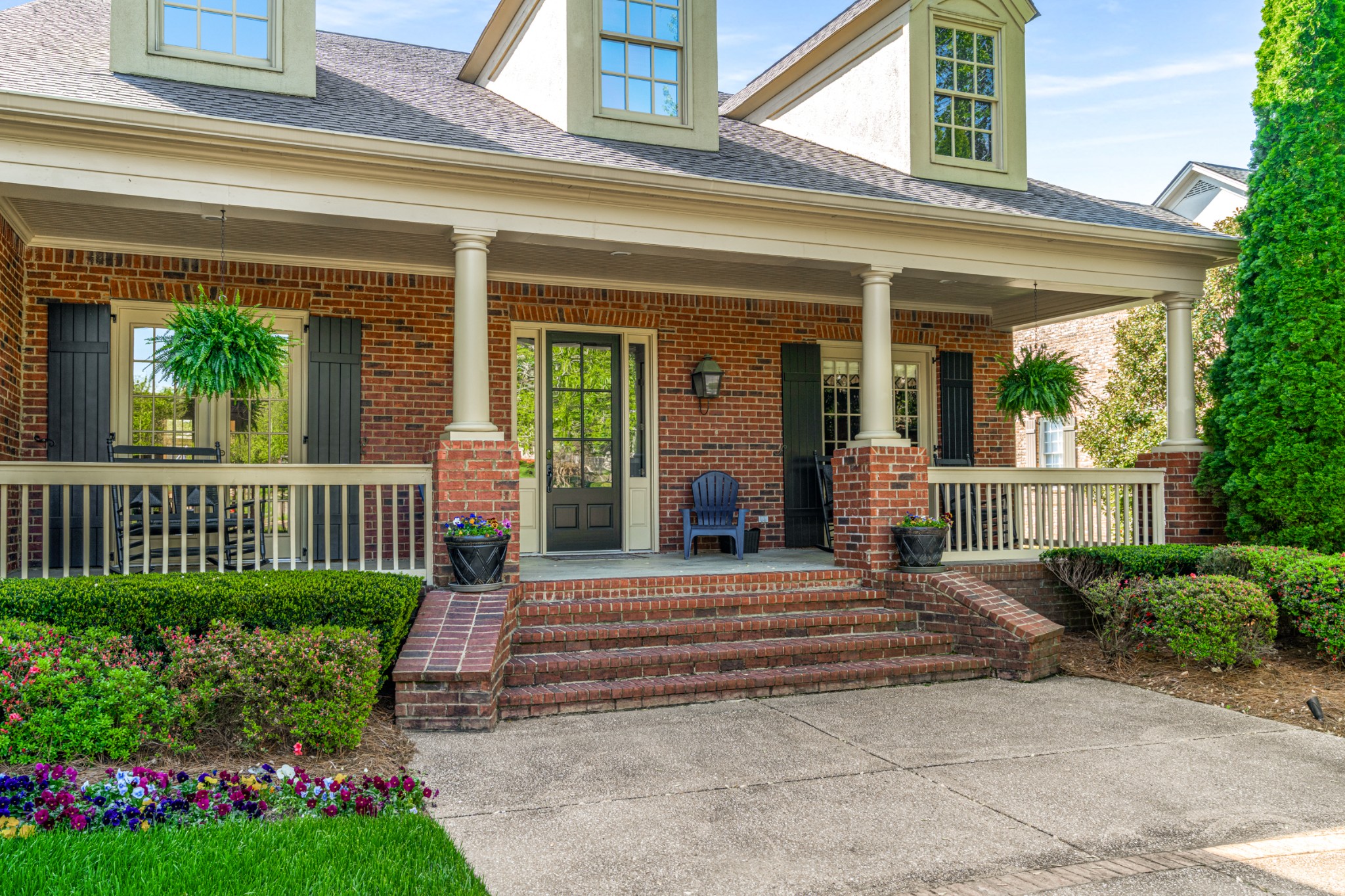 14 Angel Trce Property Photo 12