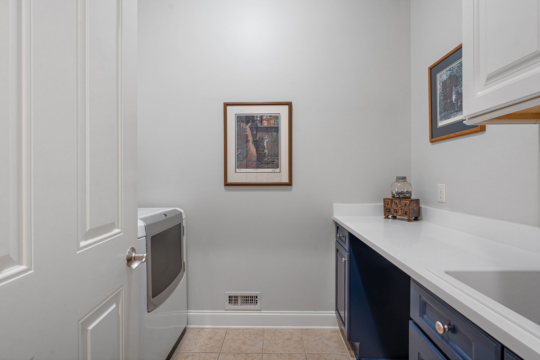 14 Angel Trce Property Photo 44