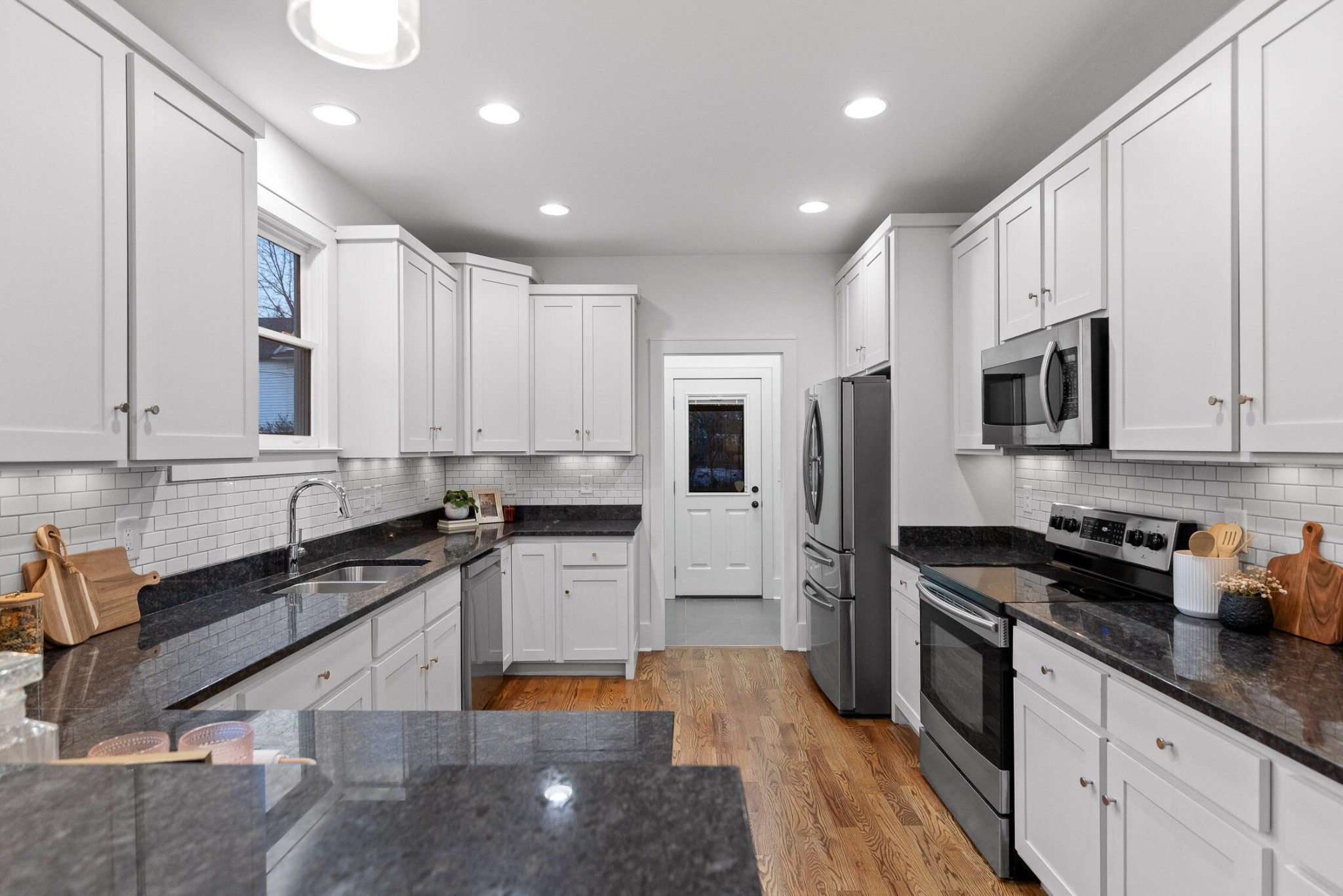 1507 W 46th Street Property Photo 18