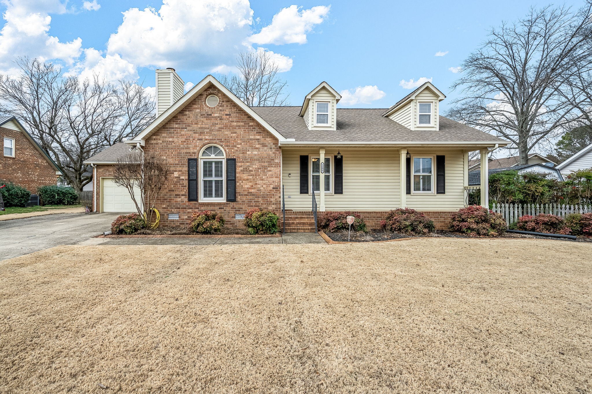 1206 Coventry Ln Property Photo
