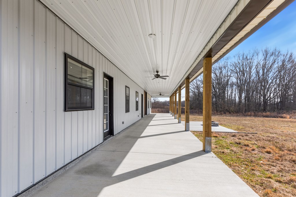 1807 Three Island Road Property Photo 4