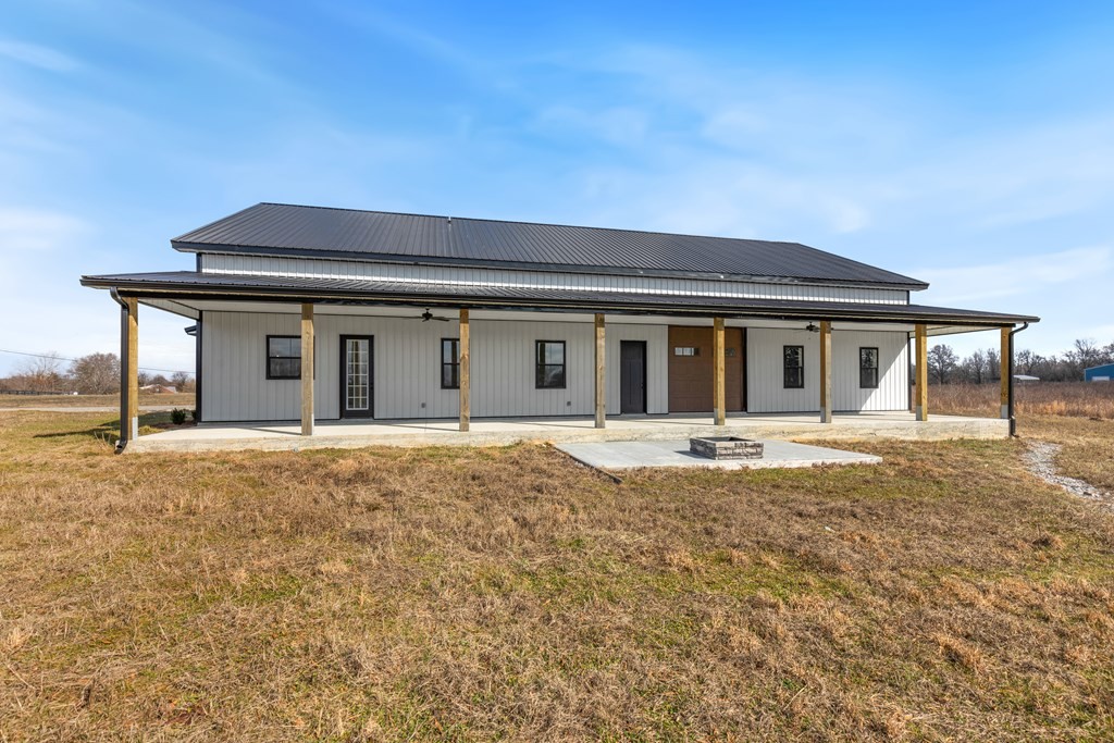 1807 Three Island Road Property Photo 5