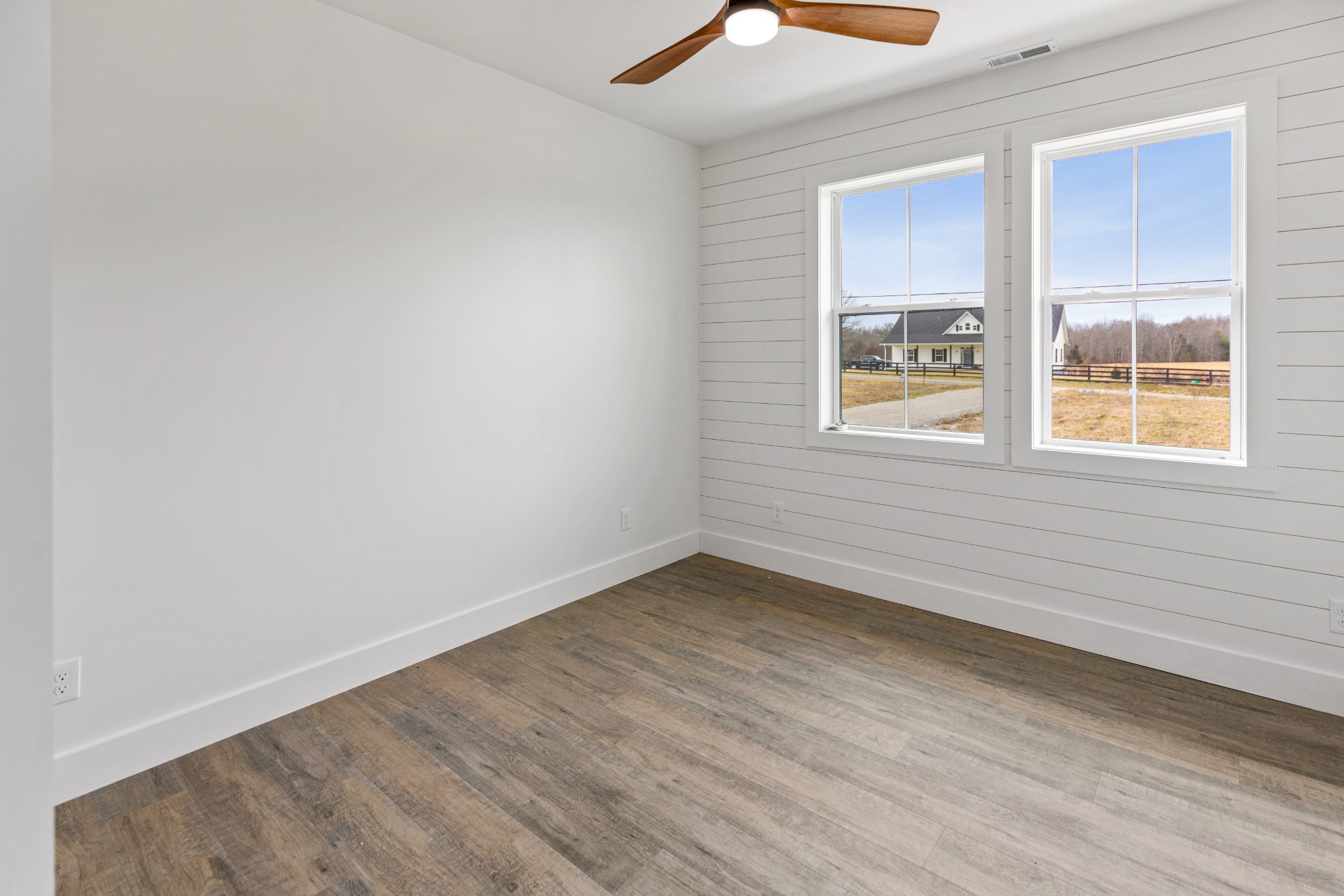 1807 Three Island Road Property Photo 26