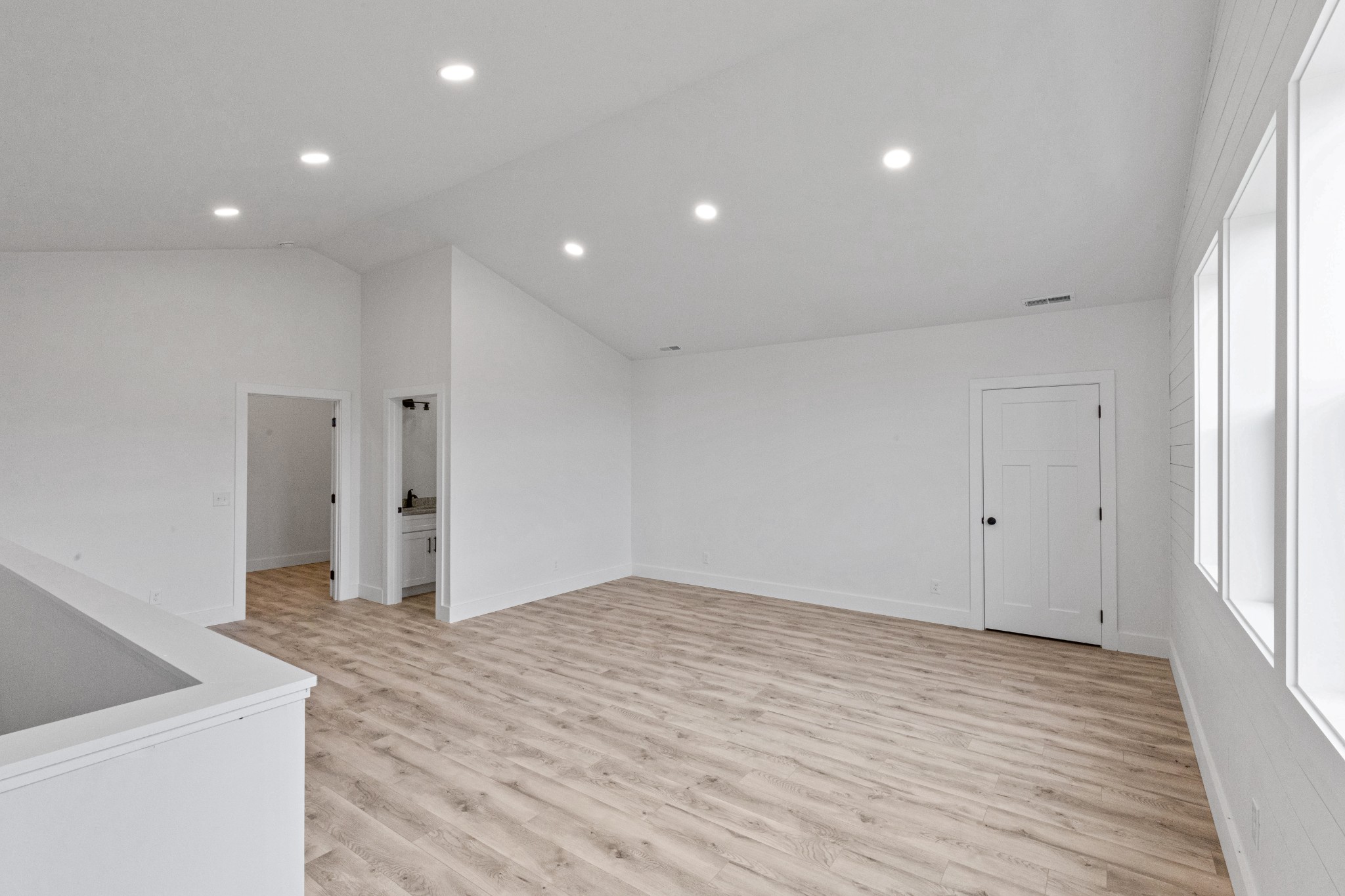 1807 Three Island Road Property Photo 29