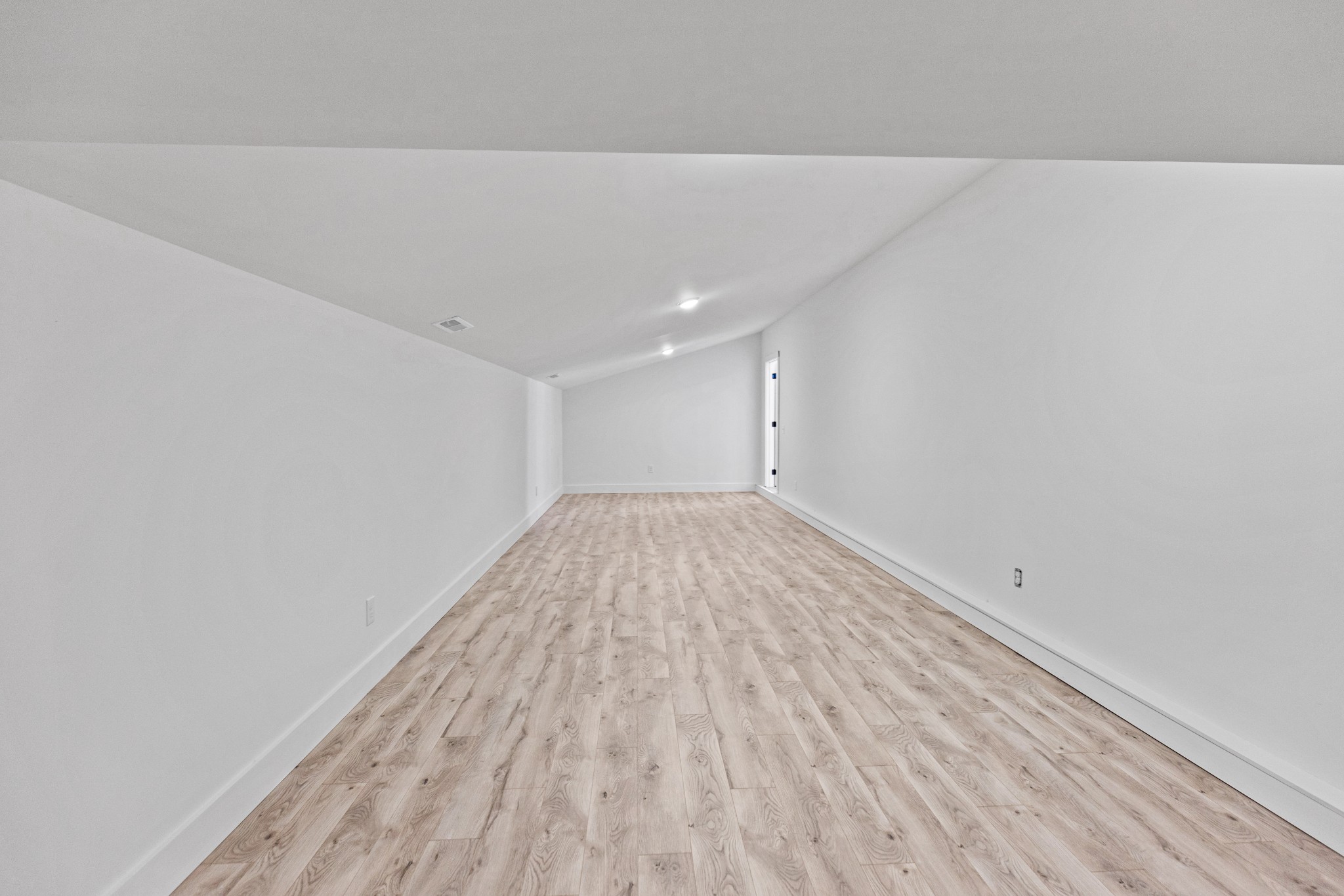 1807 Three Island Road Property Photo 36