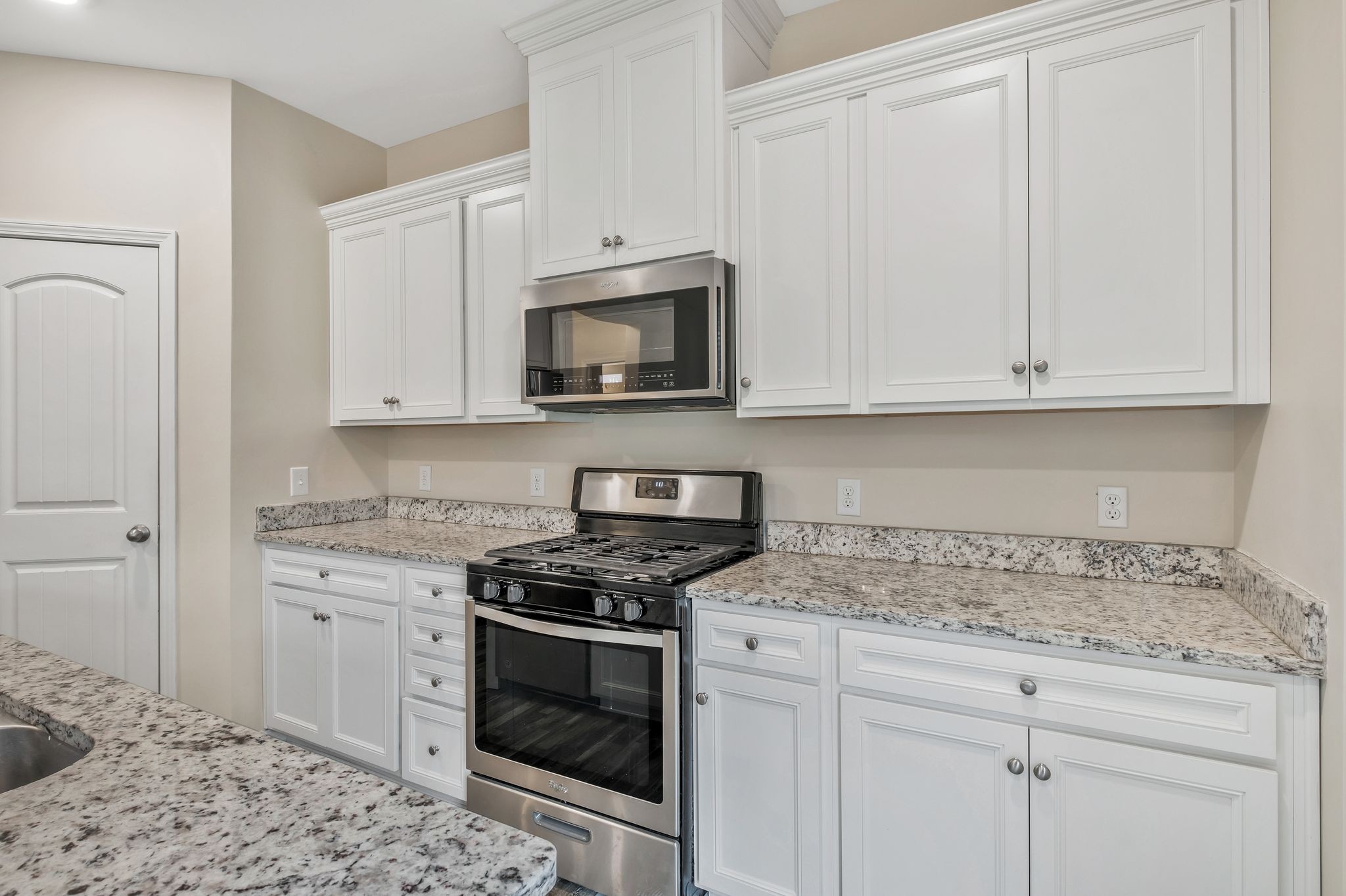 802 Kennear Ln Property Photo 12