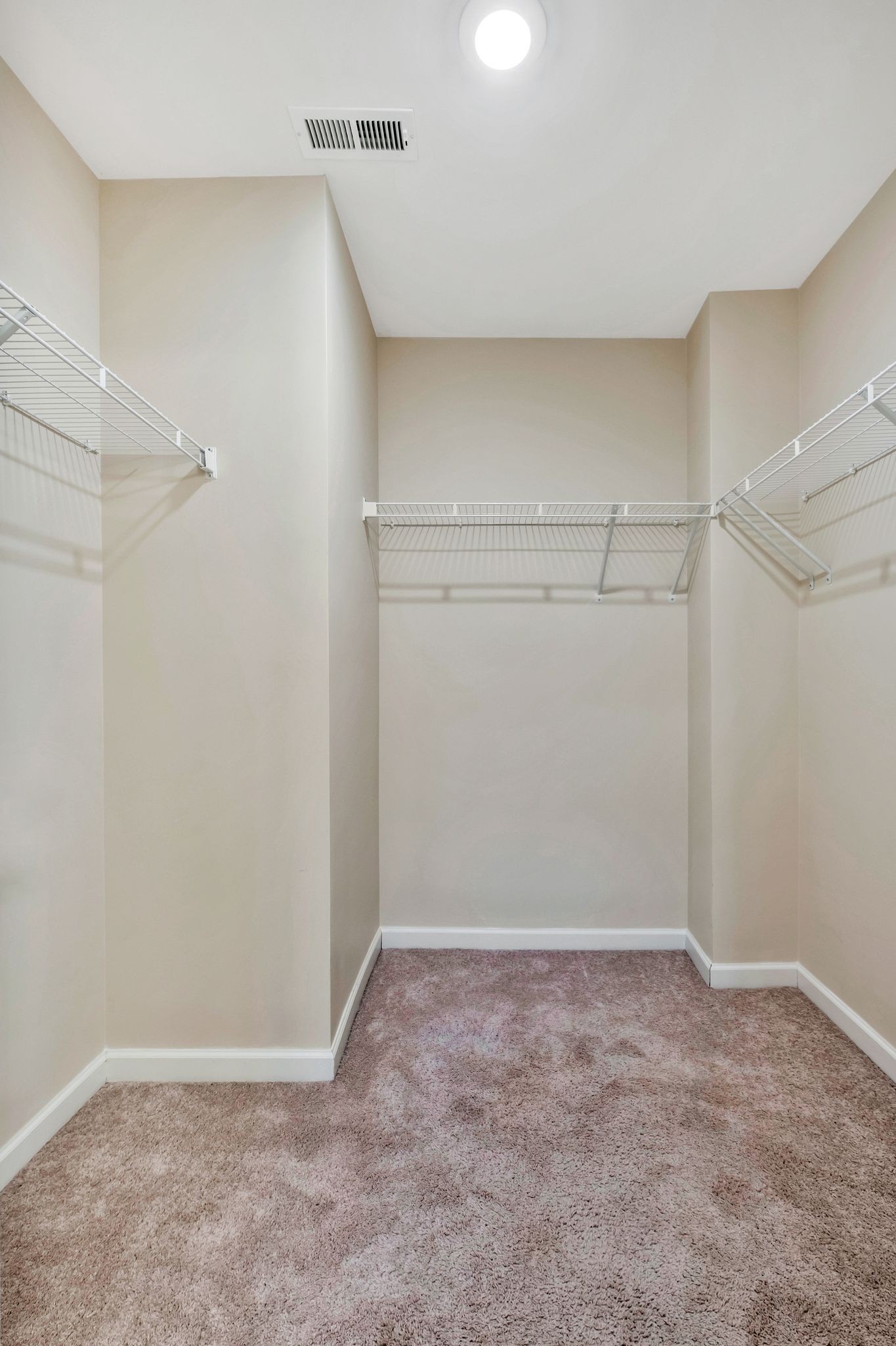 802 Kennear Ln Property Photo 23