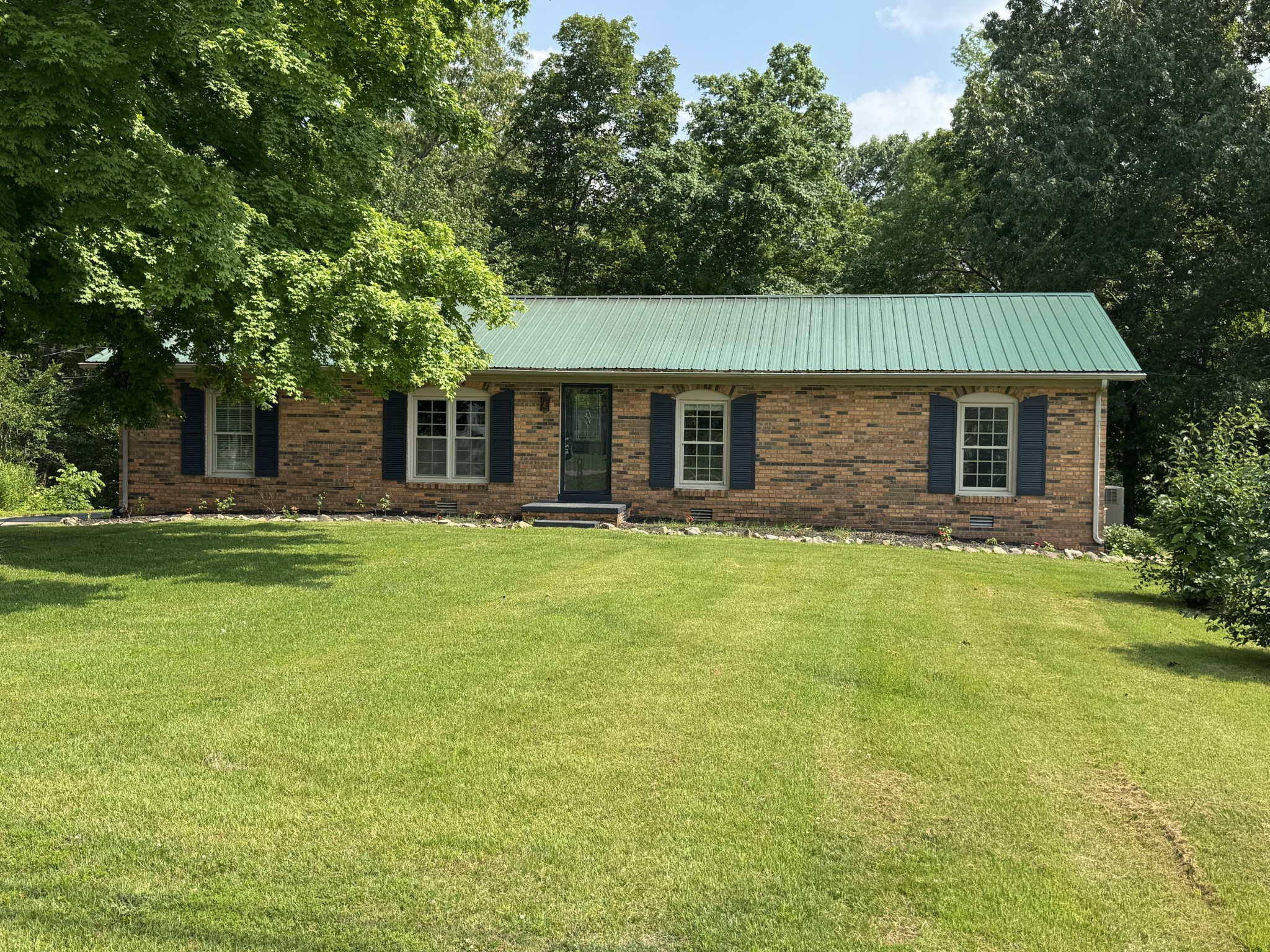 308 Leader Dr Property Photo 2