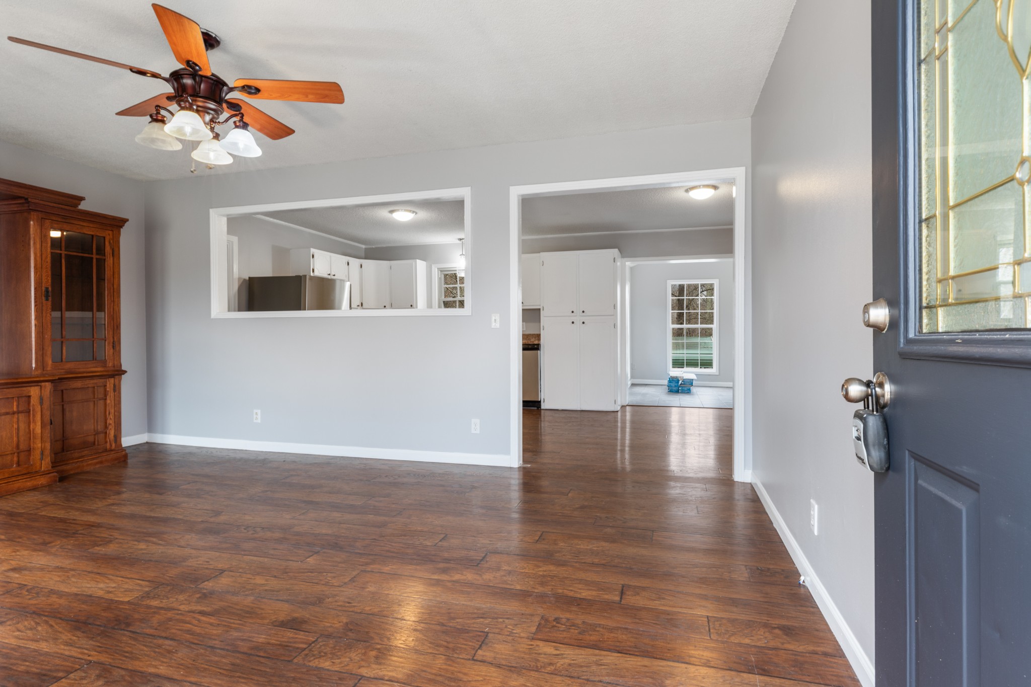 308 Leader Dr Property Photo 5