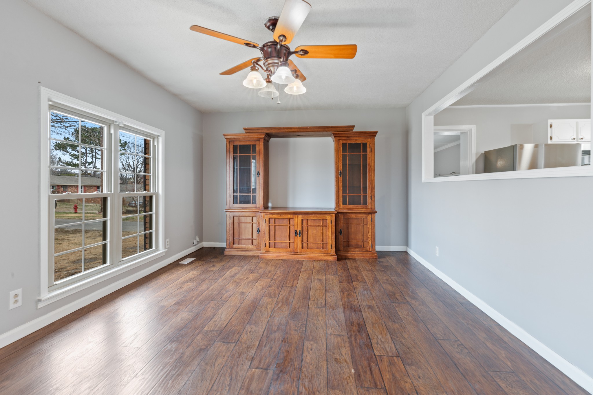 308 Leader Dr Property Photo 6
