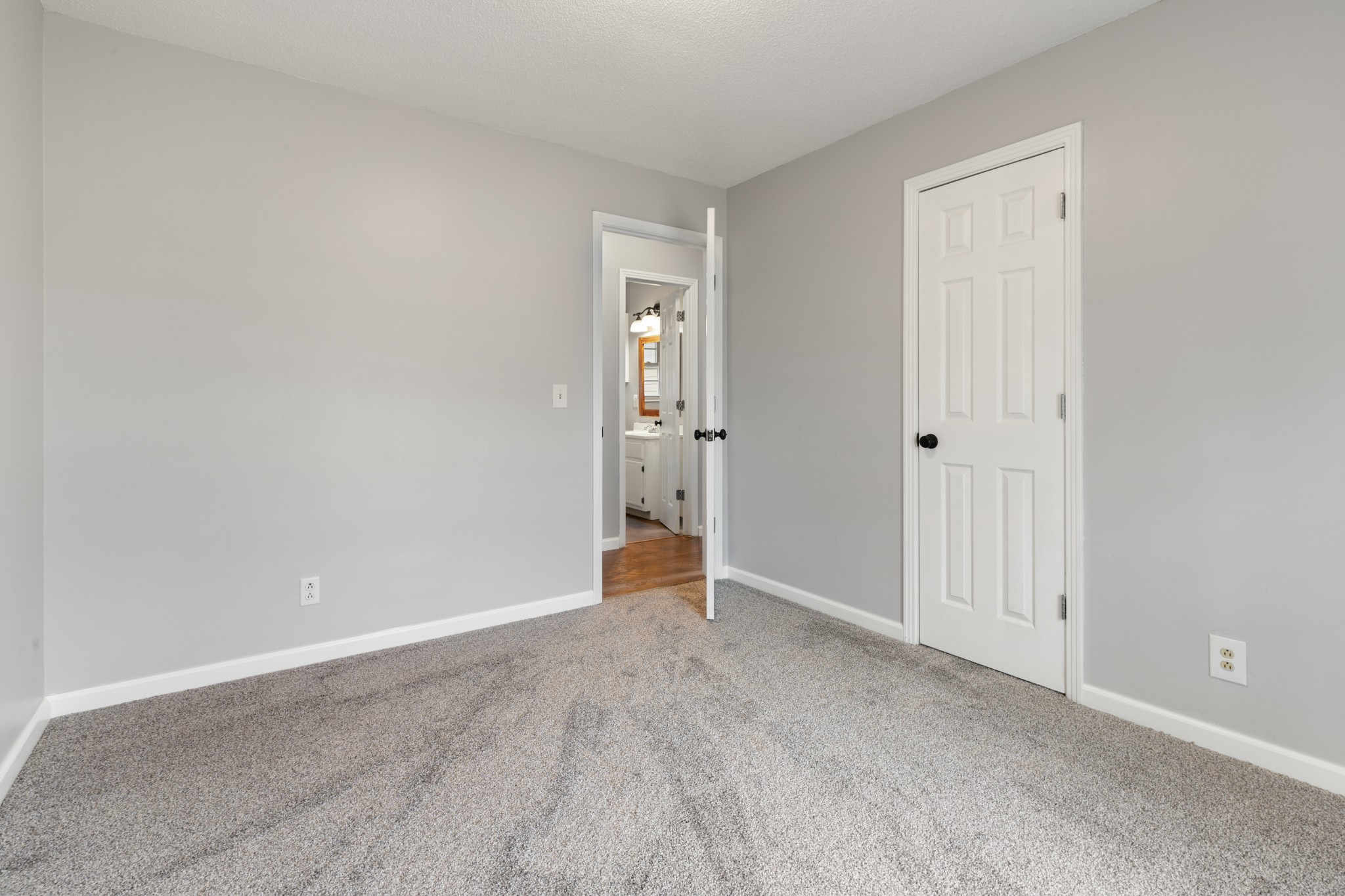 308 Leader Dr Property Photo 17