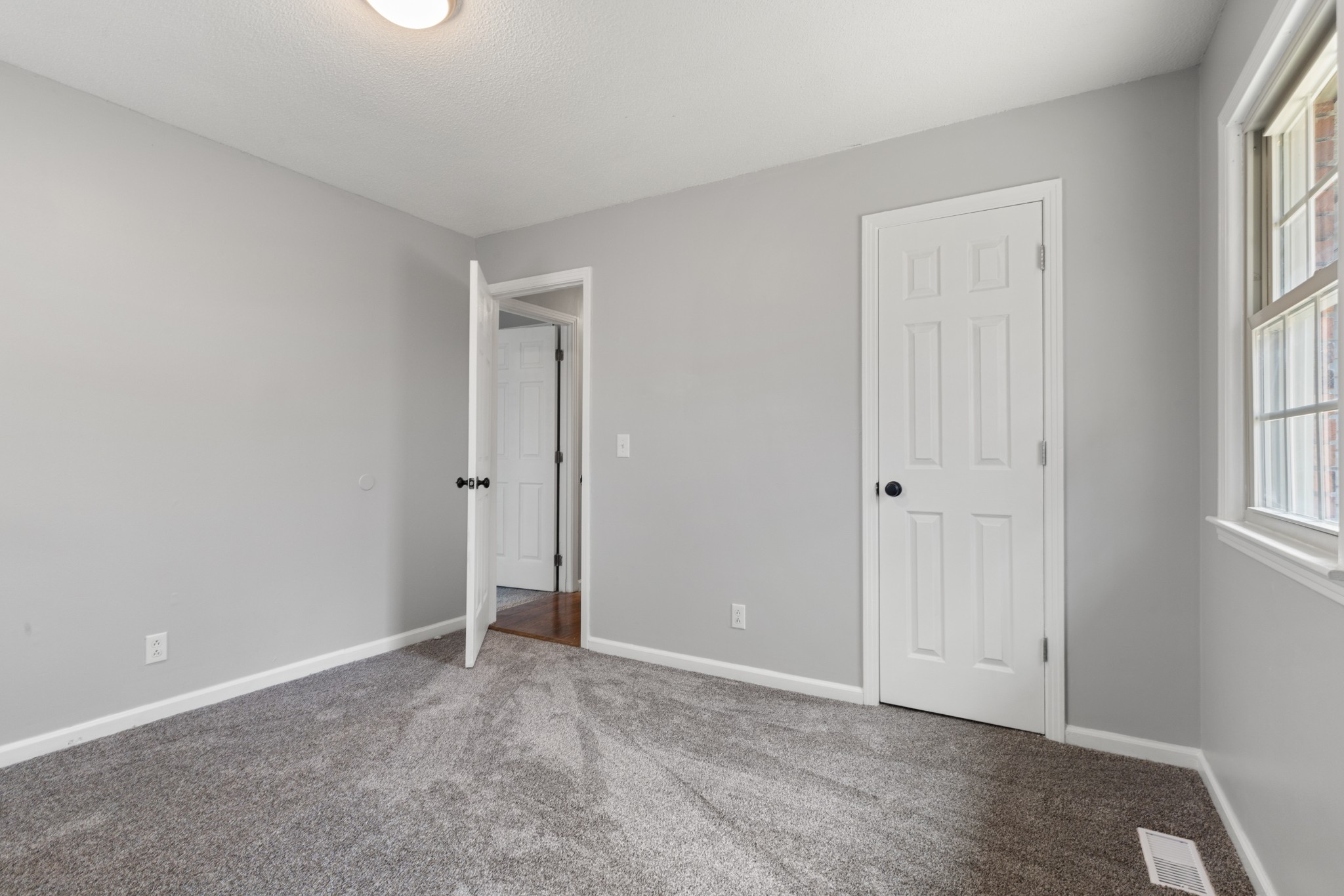 308 Leader Dr Property Photo 22