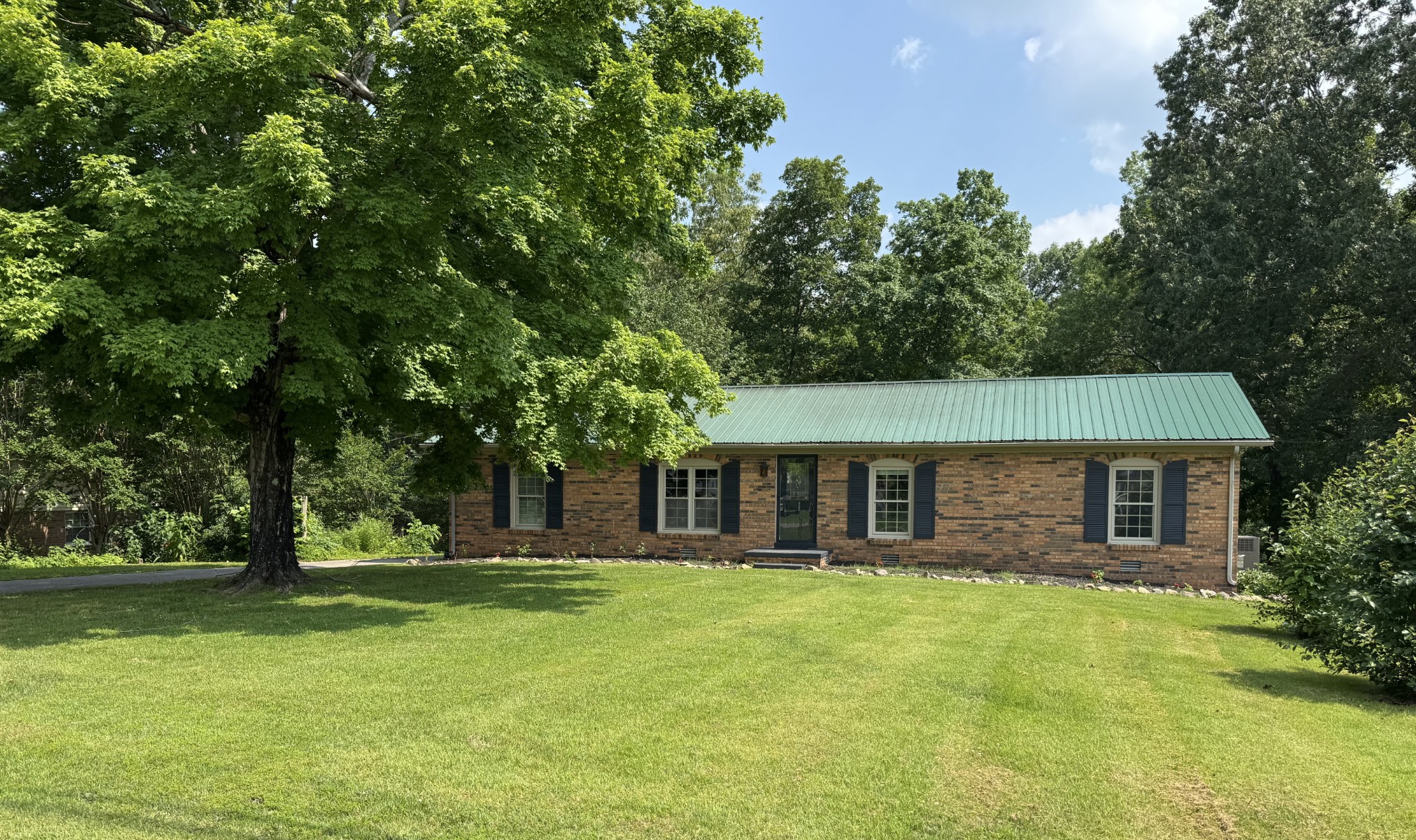 308 Leader Dr Property Photo 30