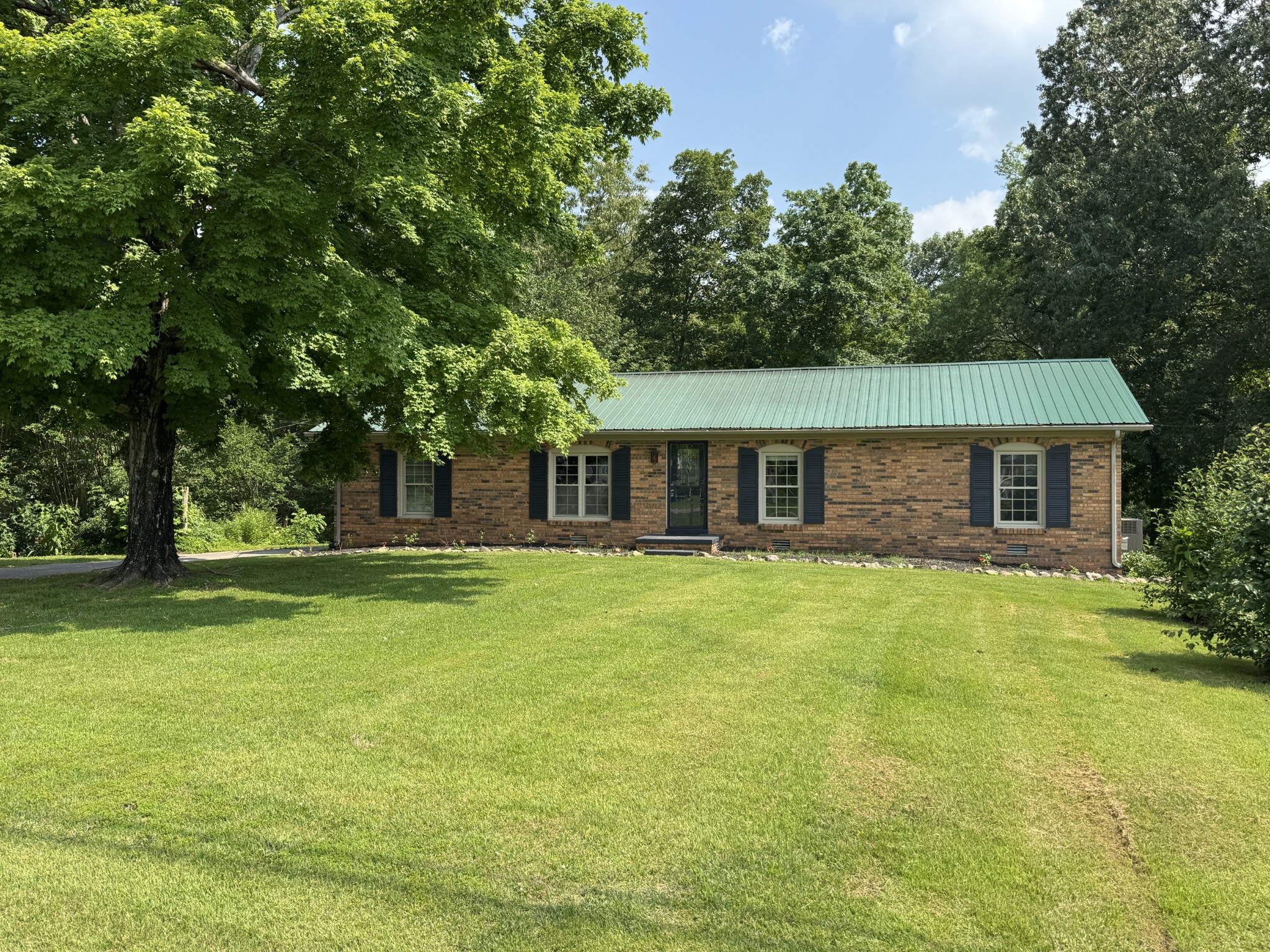 308 Leader Dr Property Photo 31