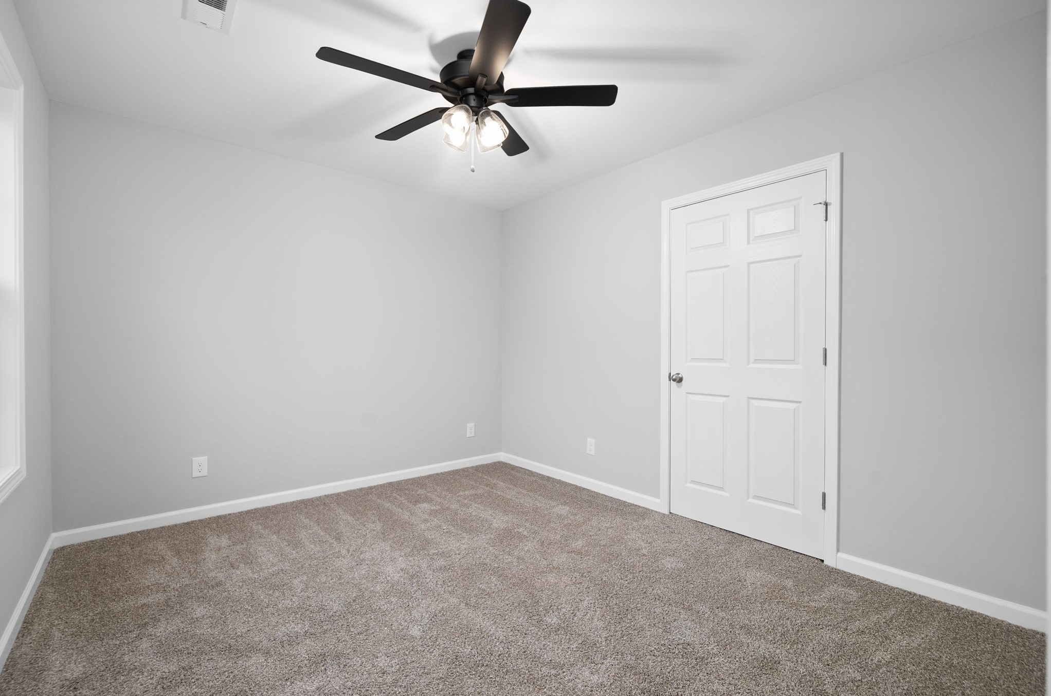 381 Lillie Belle Ln Property Photo 16